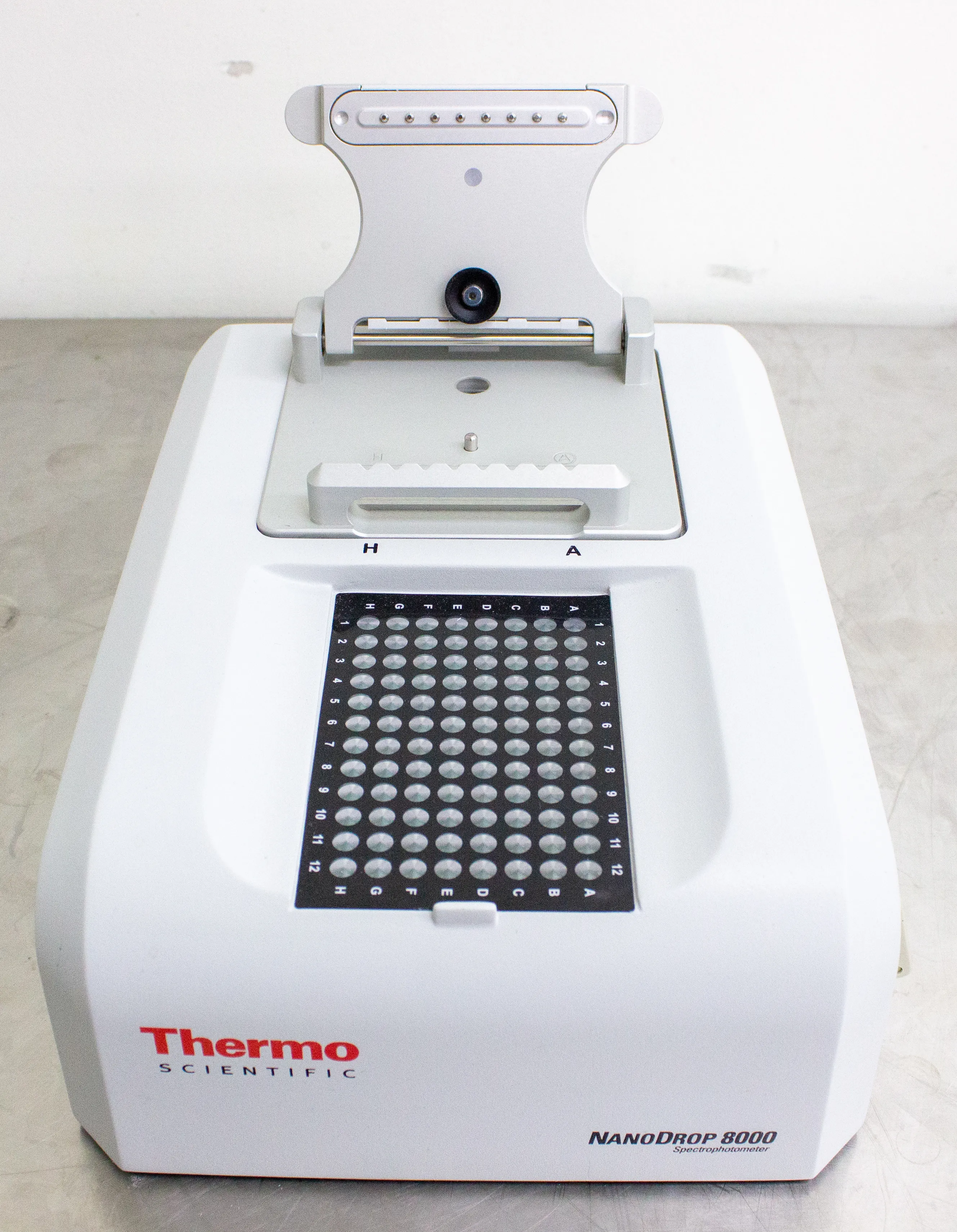 Thermo NanoDrop 8000 UV-Vis Spectrophotometer