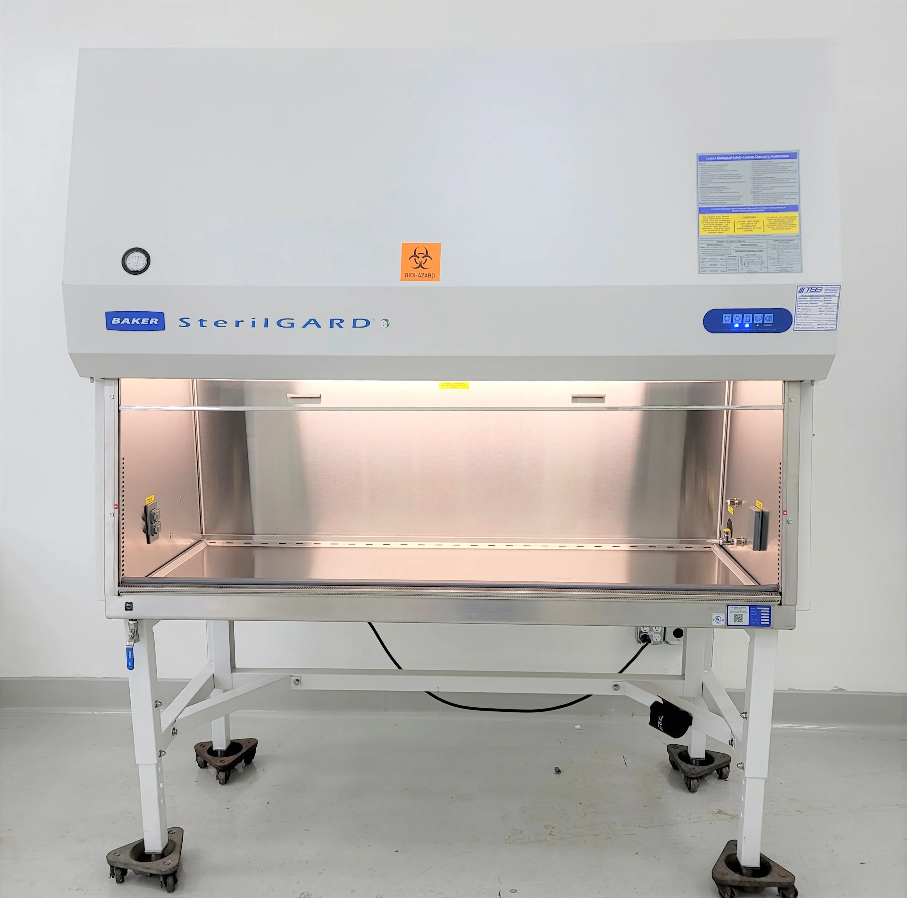 Baker SterliGARD SG604 Class 1 Biological Safety Cabinet