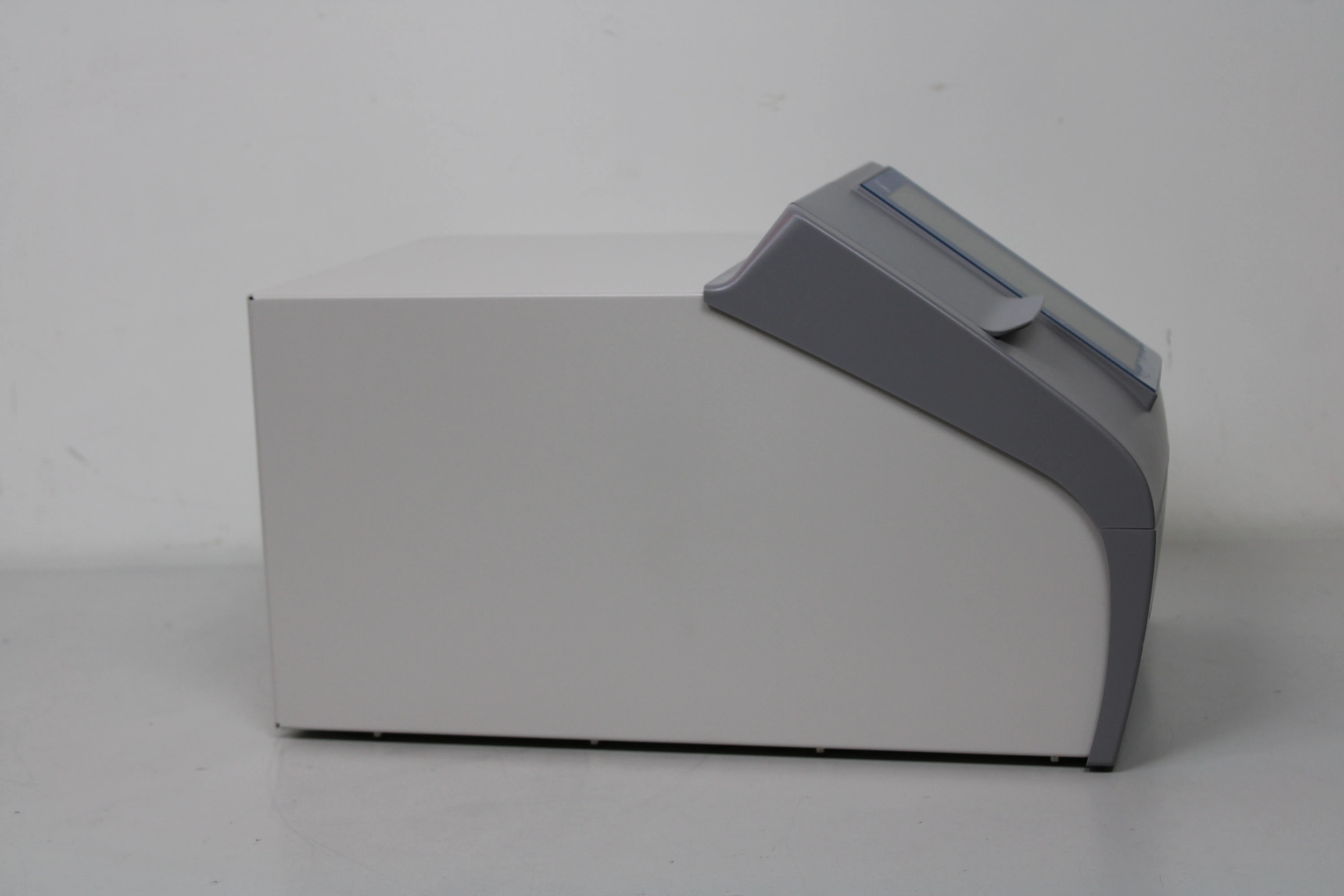 Thermo Scientific Multiskan SkyHigh Microplate Spectrophotometer