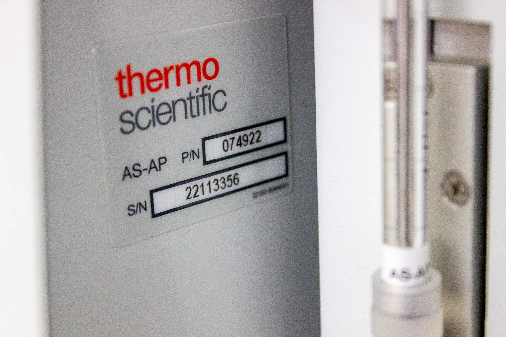 Thermo Scientific Dionex AS-AP Autosampler P/N 074925 for Ion Chromatography Applications