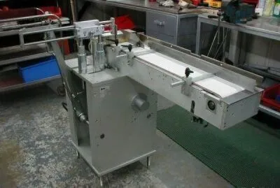 Cam AV Cartoner Pharmaceutical Lab Equipment - Used