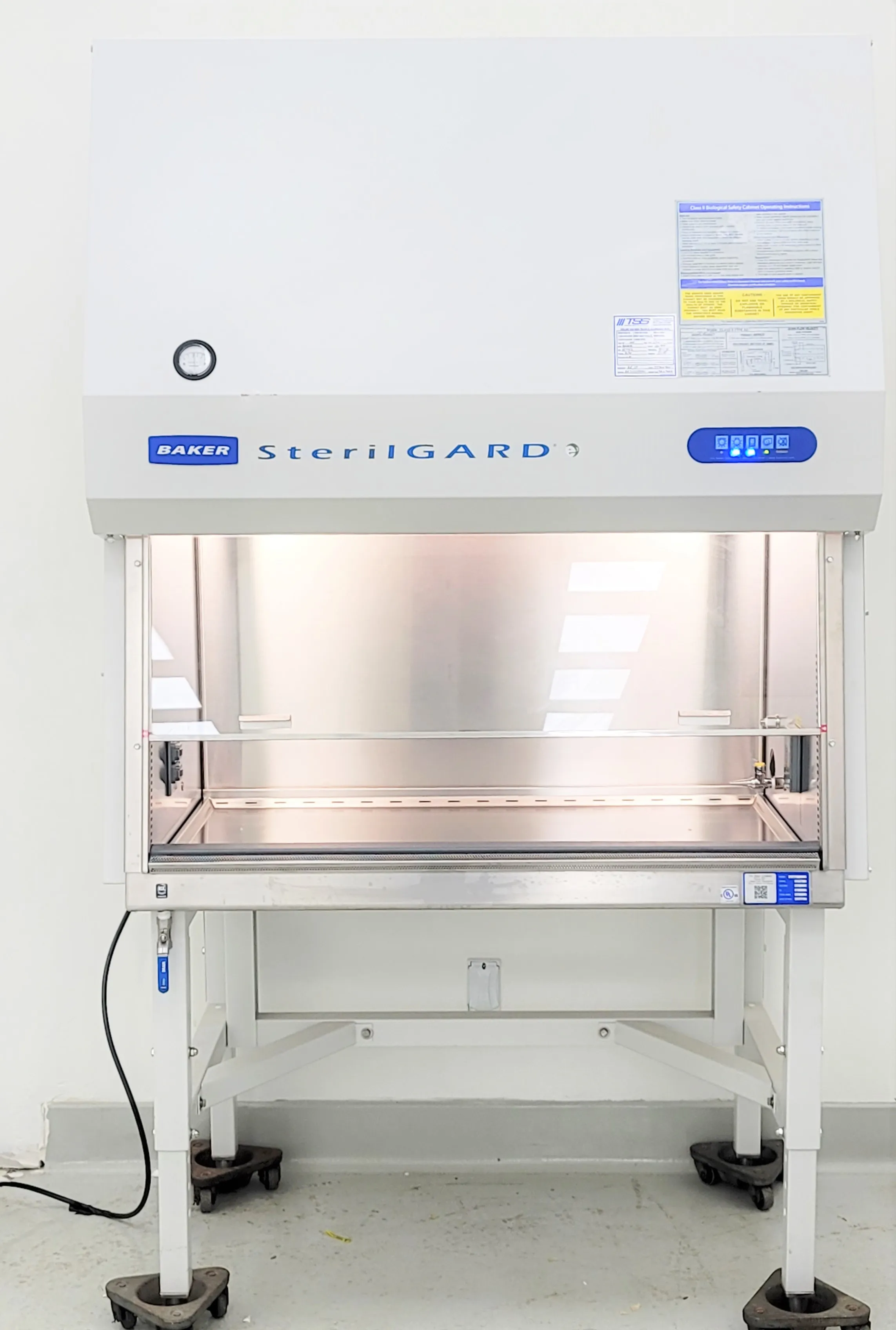 Used Baker SterilGARD SG404 Biosafety Cabinet Class 1