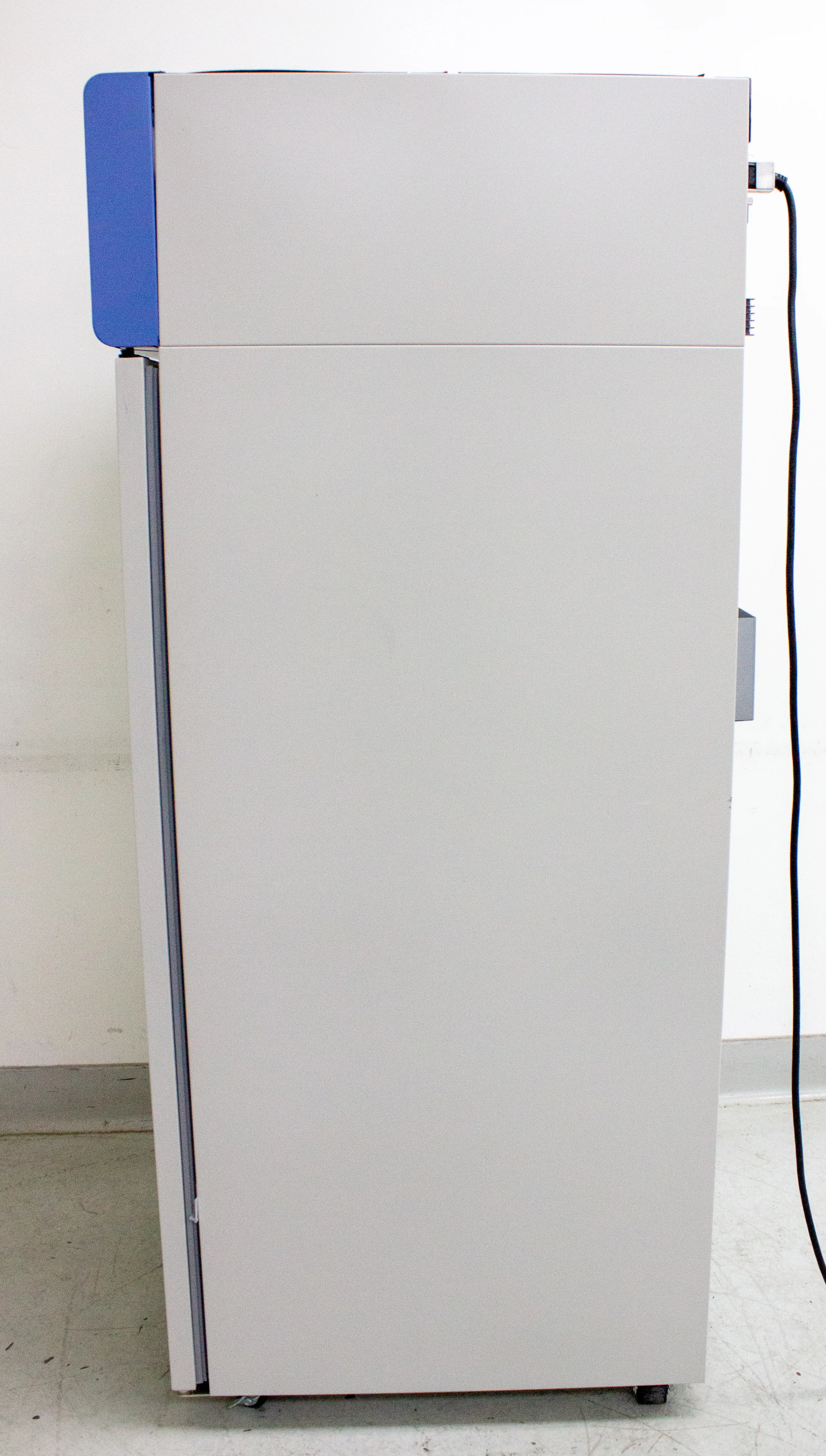 Thermo Scientific REL2304A Lab Refrigerator