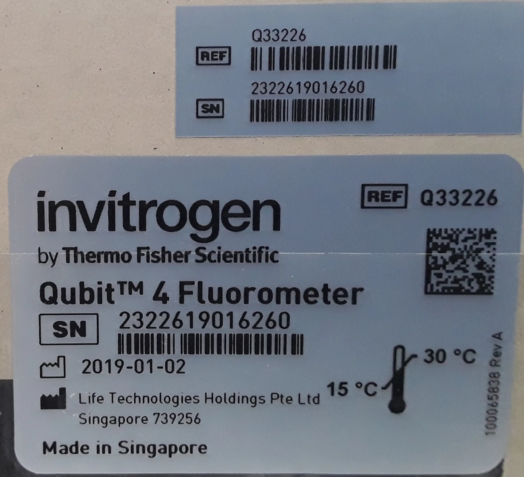 Invitrogen Qubit 4 Fluorometer DNA Synthesizer