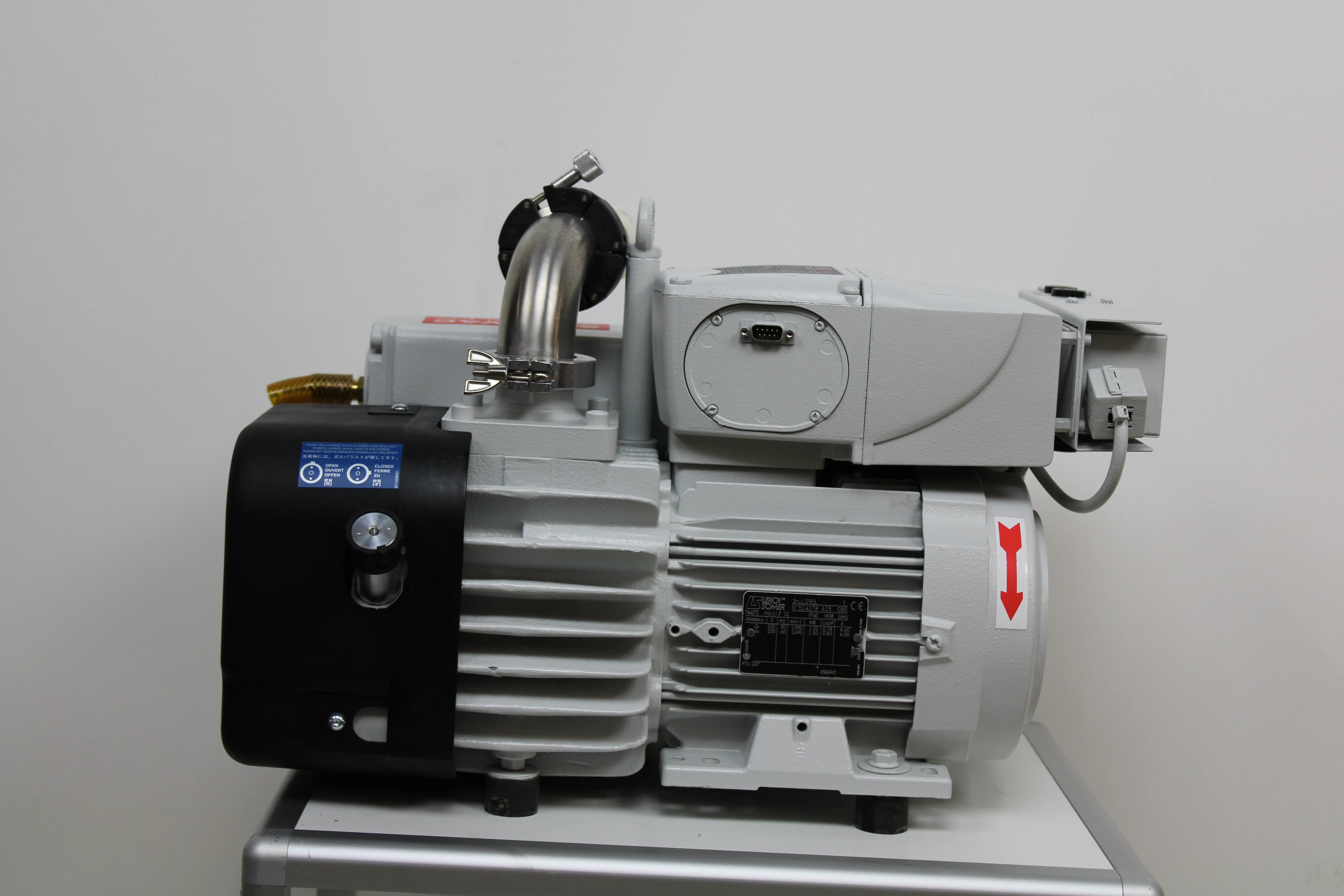 Leybold Sogevac SOGEVAC SV65BIFC 960465V013001 Vacuum Pump 230V 50Hz/60Hz