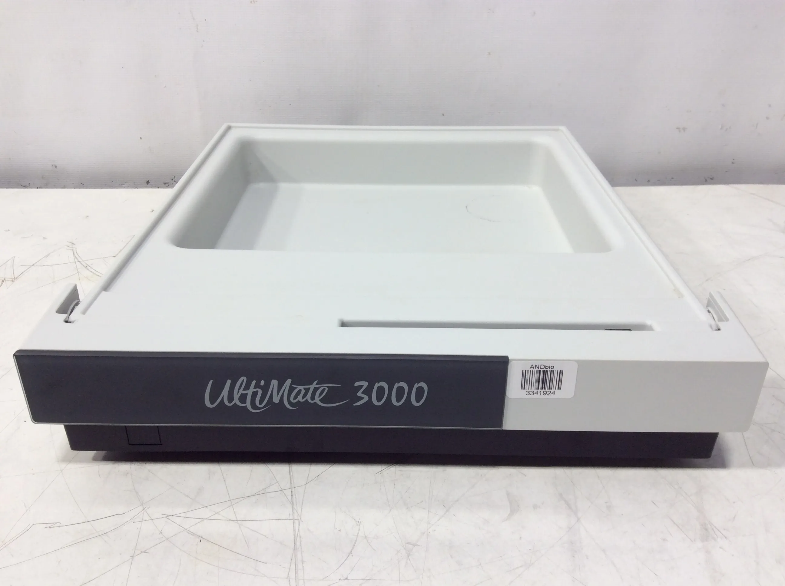 Thermo Fisher UltiMate SR-3000 Solvent Rack 5035.9200 HPLC/FPLC/GC/CE Accessory