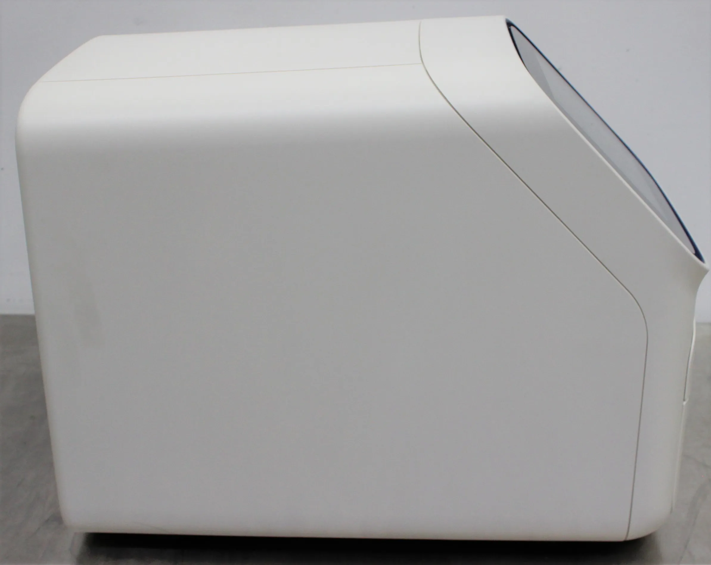 Applied Biosystems QuantStudio 5 Real-Time PCR System A28133