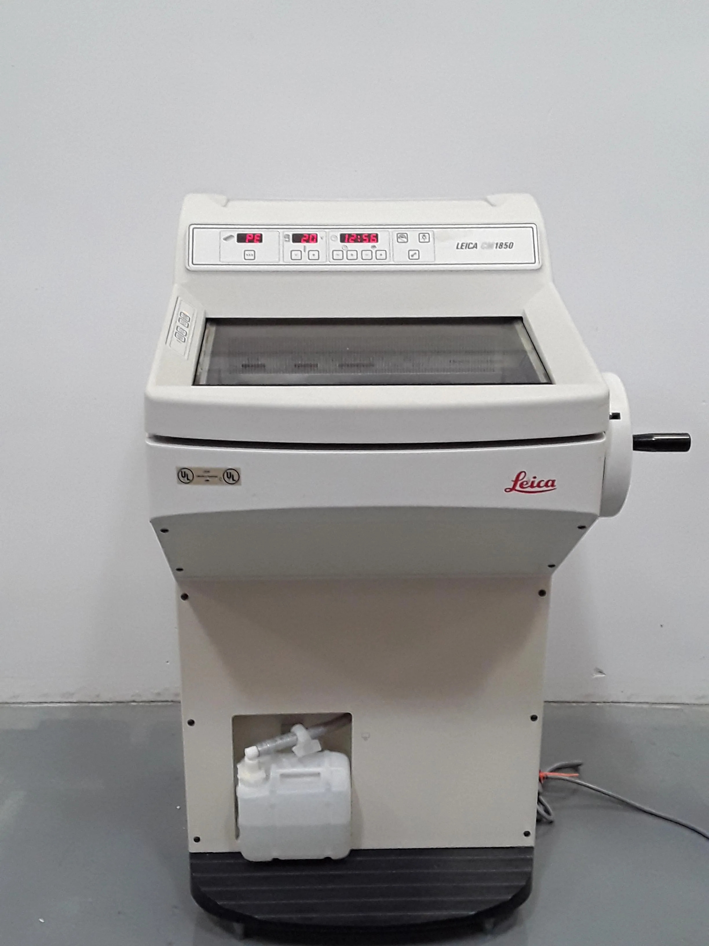 LEICA CM 1850-3-1 Cryostat - Used Laboratory and Medical Equipment