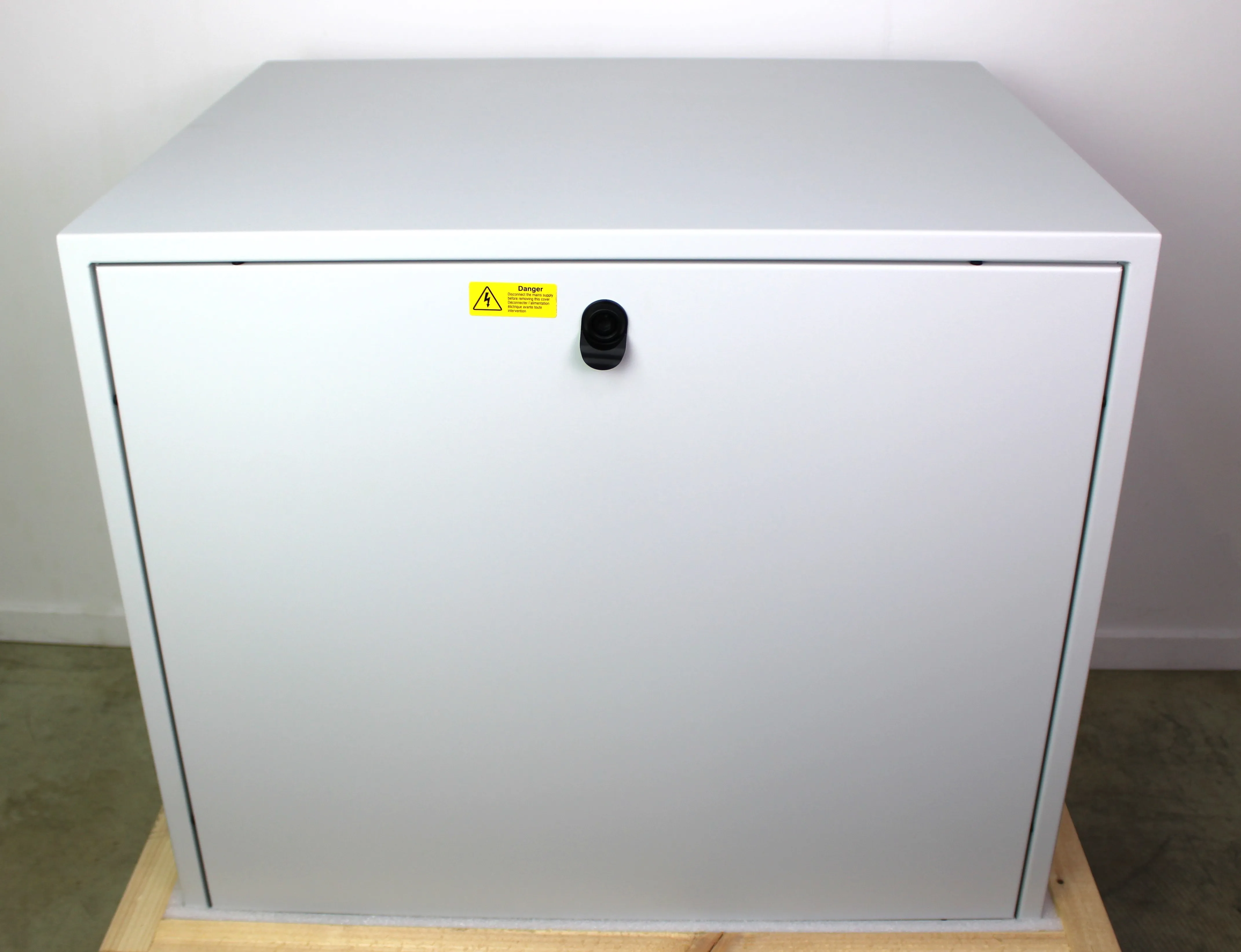 Peak Scientific NM32LA Nitrogen Gas Generator - New in Box - Multiple Units Available