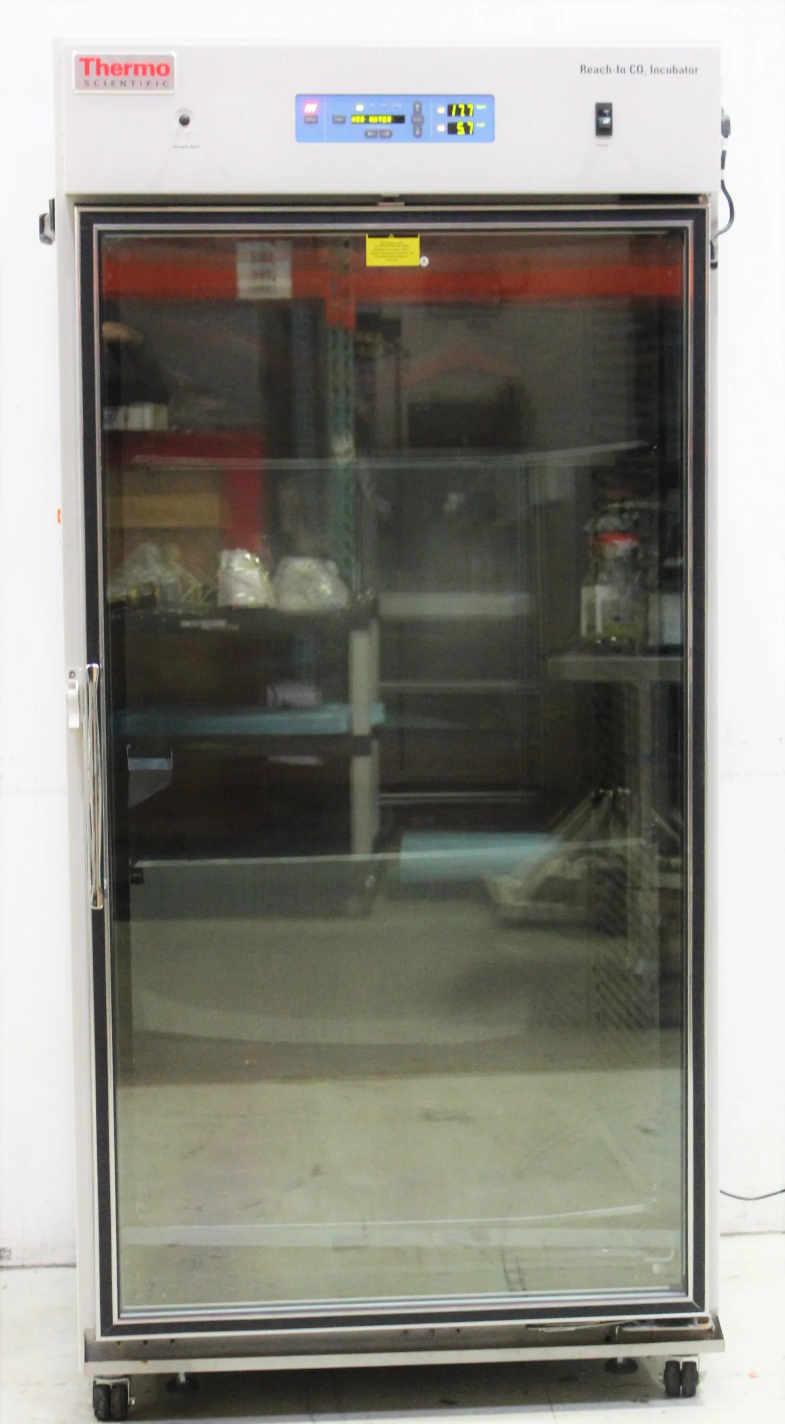 Thermo Scientific Large-Capacity Reach-In CO2 Incubator 3950