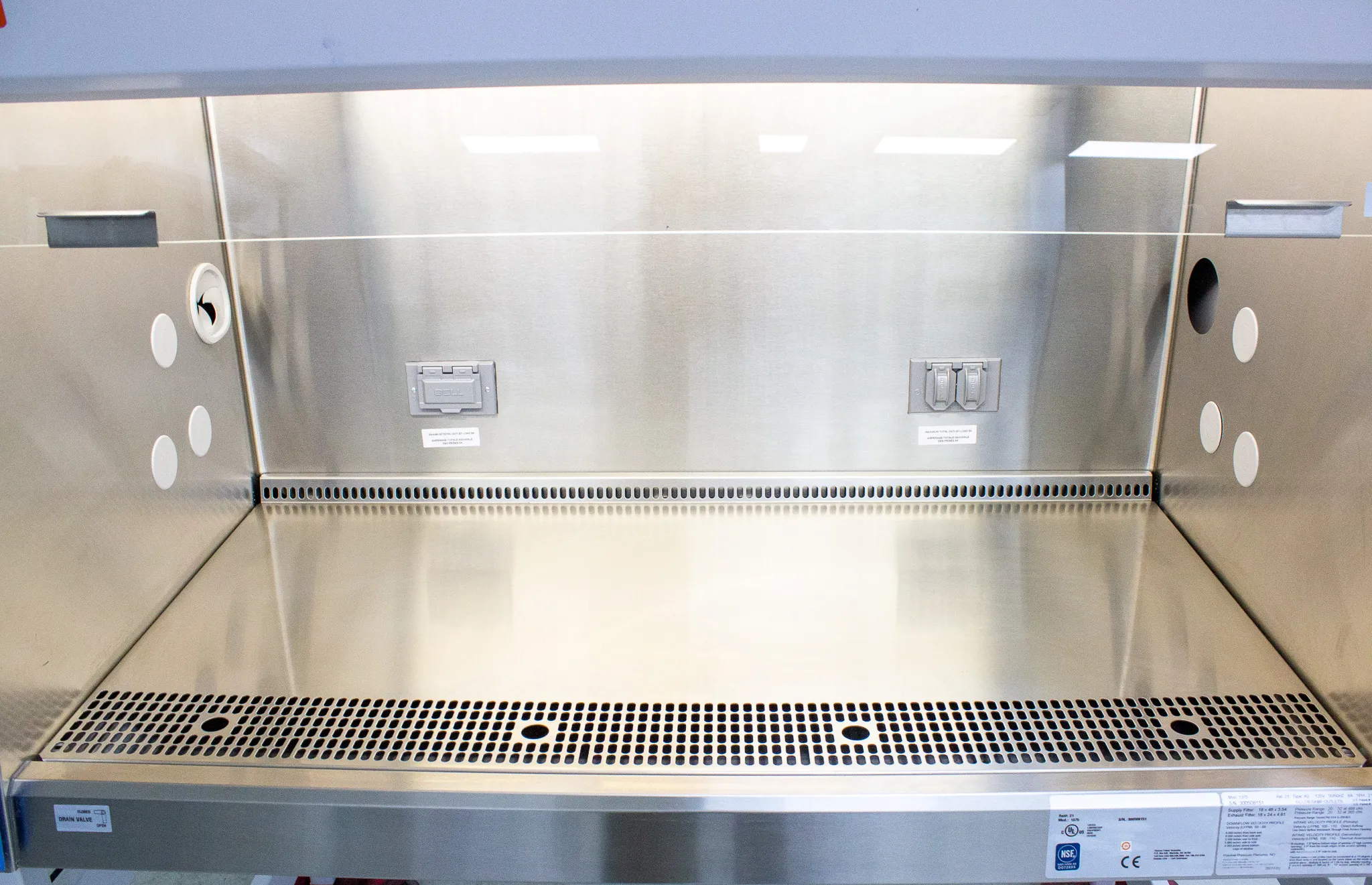 Thermo Scientific 1300 Series Class II, Type A2 Bio Safety Cabinet 4ft Model 1375 with SmartFlow Technology