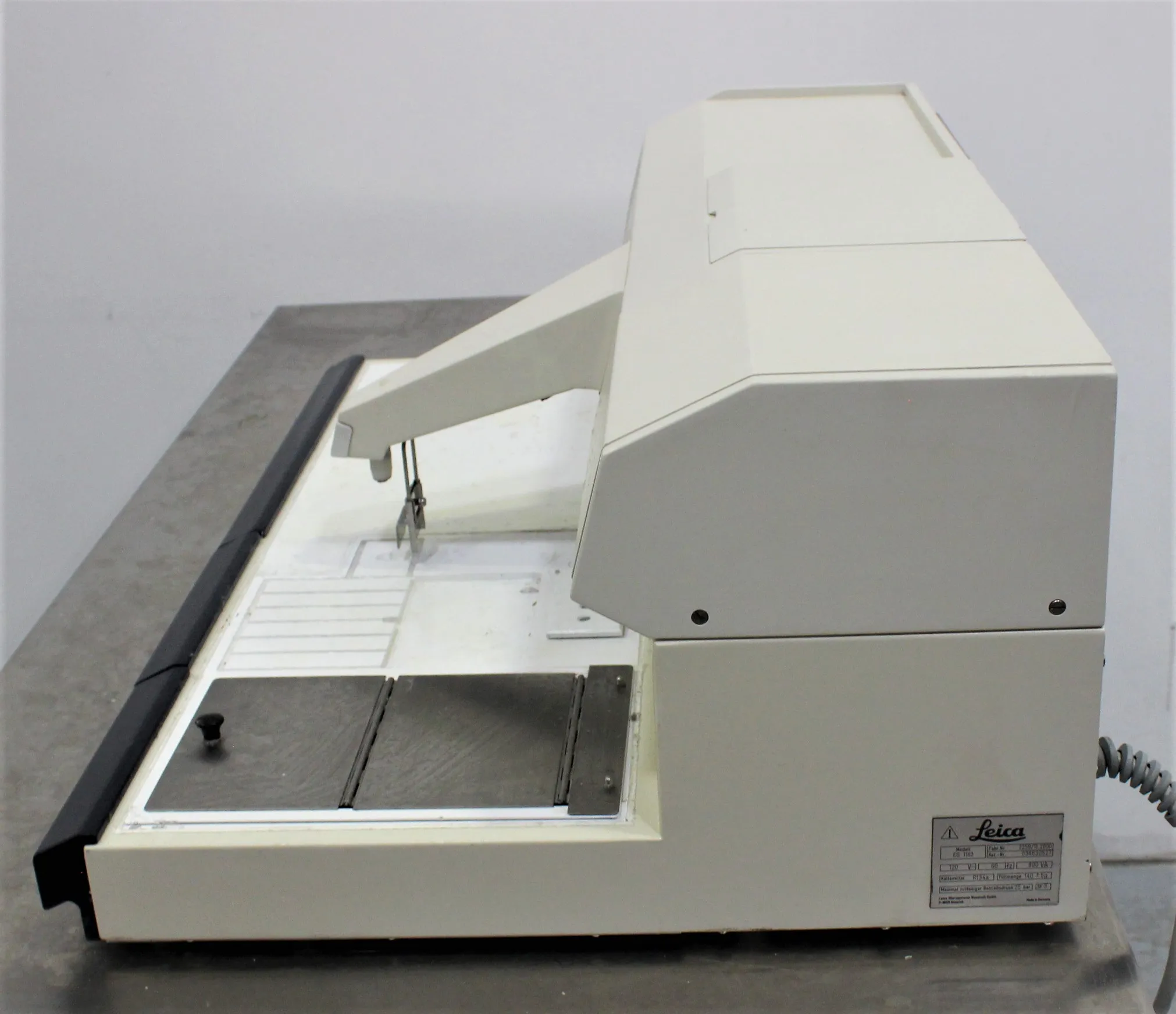 LEICA EG1160 Paraffin Embedding System