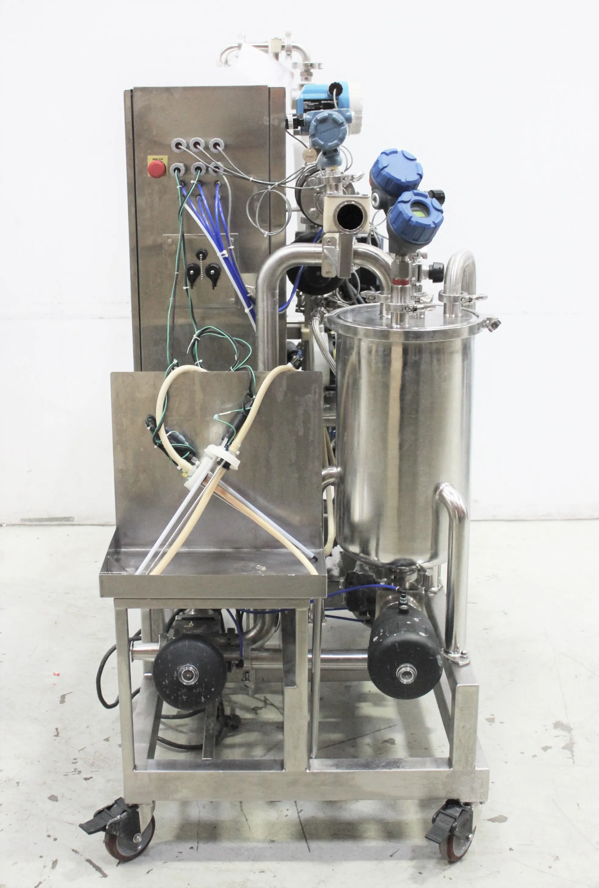 Used AlphaBio Inc. ABS0094-SYS-01B CIP Skid 230V 50Hz/60Hz Class 3 - Service