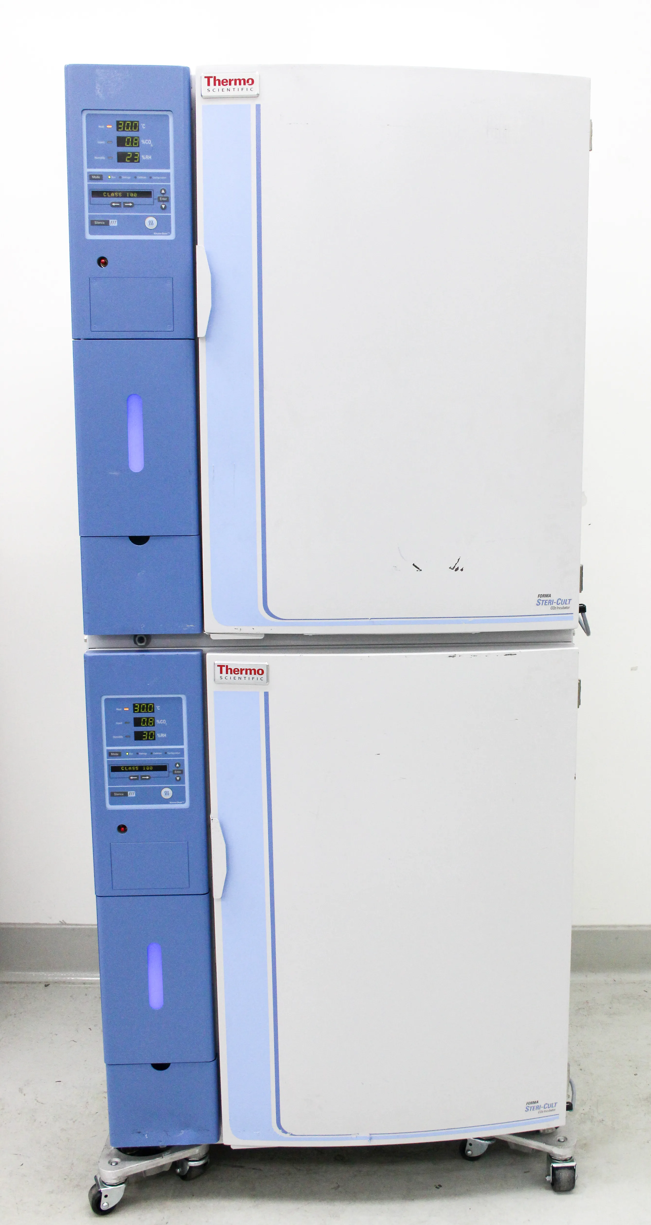 Thermo Scientific 3307 Forma Steri-Cult Dual Stack CO2 Incubator