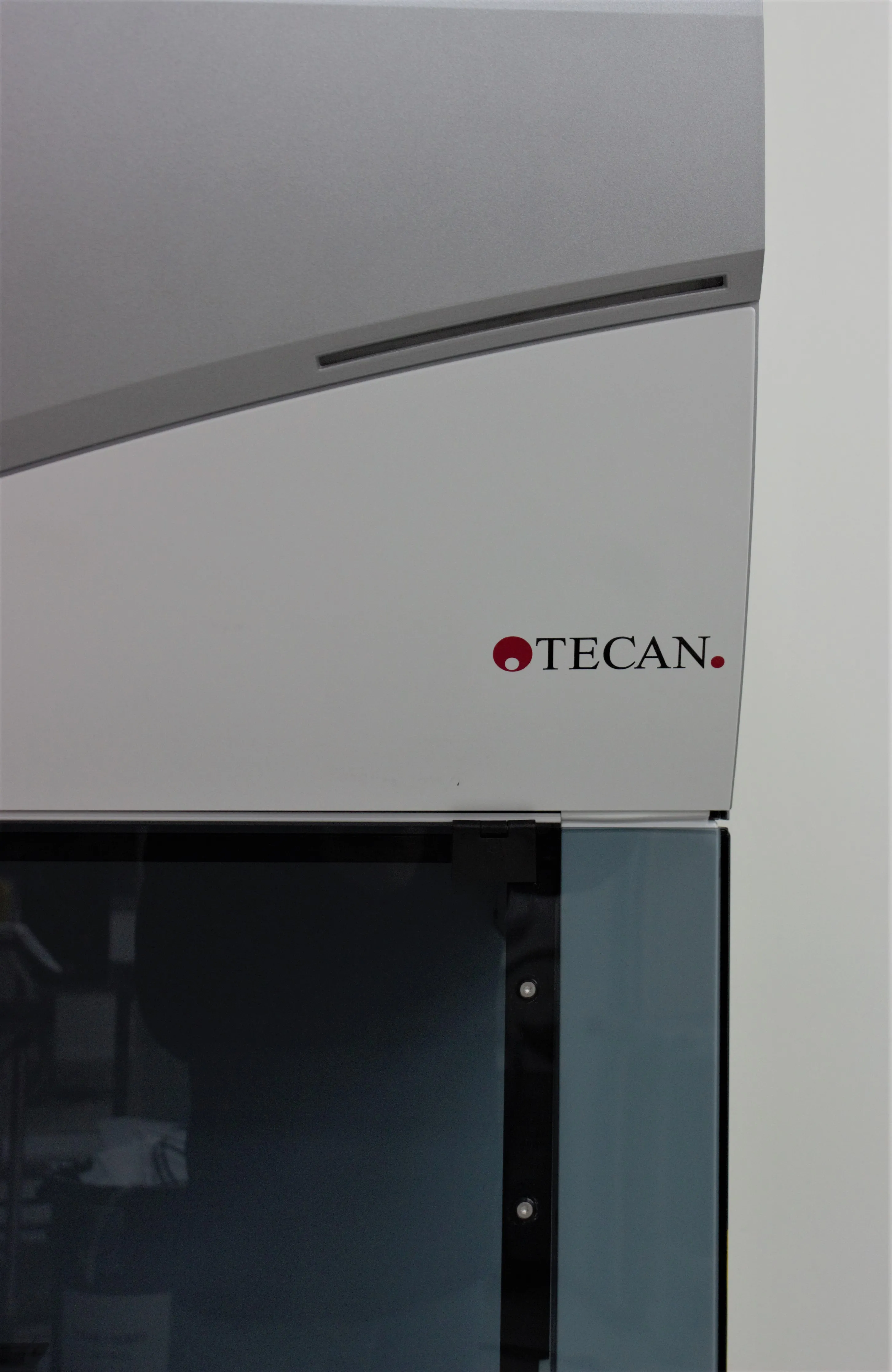 TECAN Fluent 1080 Automated Liquid Handler Workstation