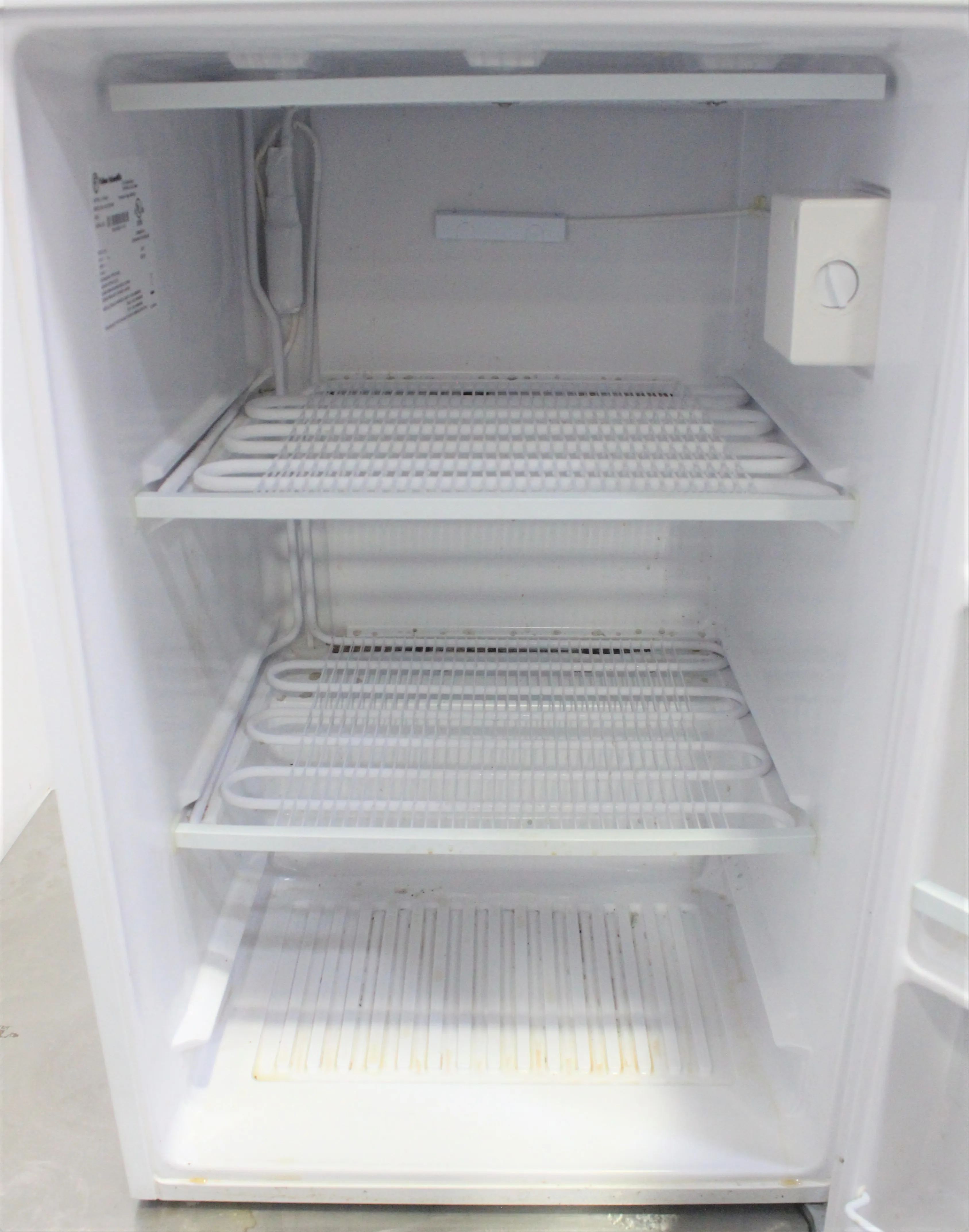 Used Fisherbrand 05LFEEFSA Freezer with 30-Day Warranty