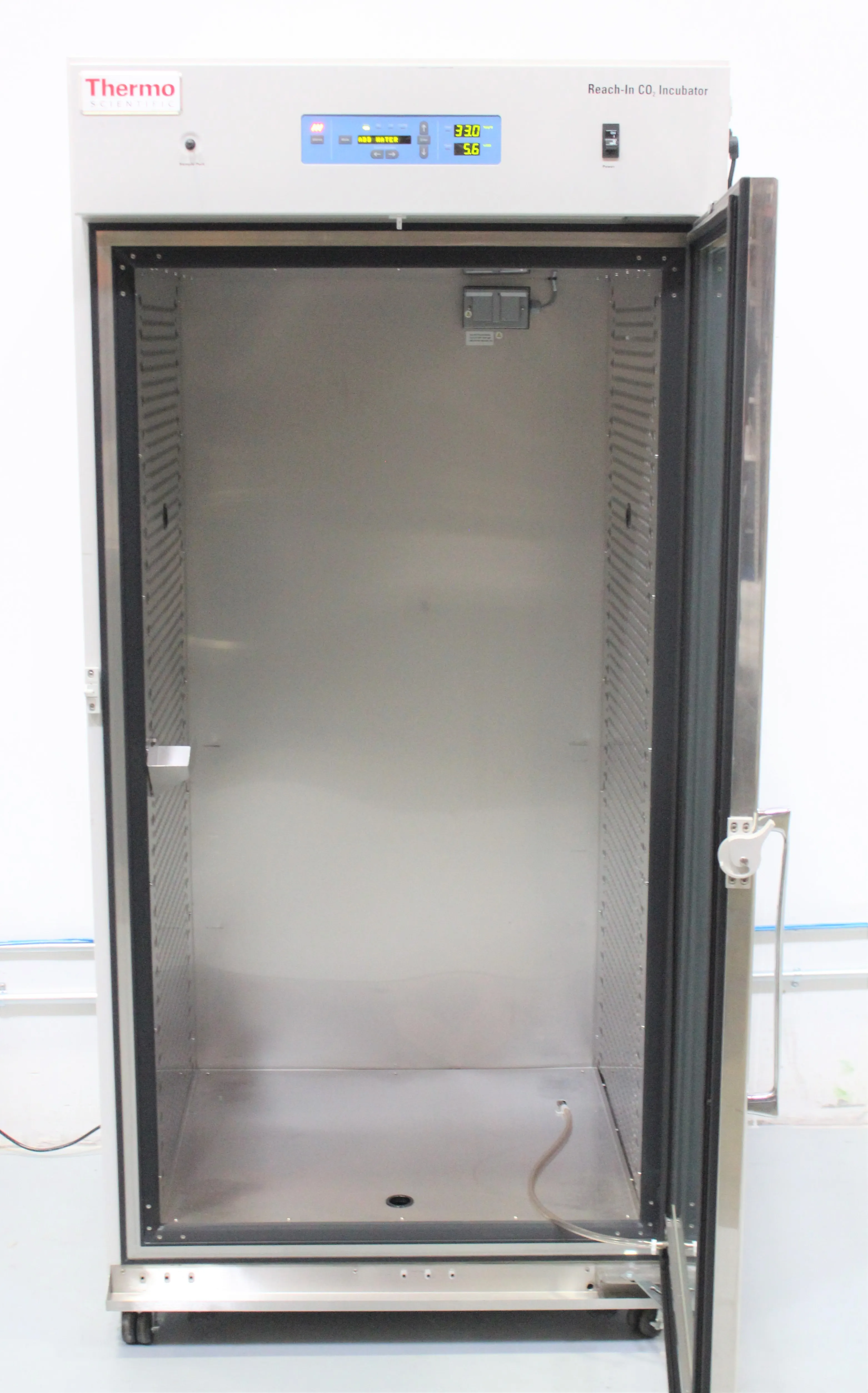 Thermo Scientific Large-Capacity CO2 Incubator 3950 Model