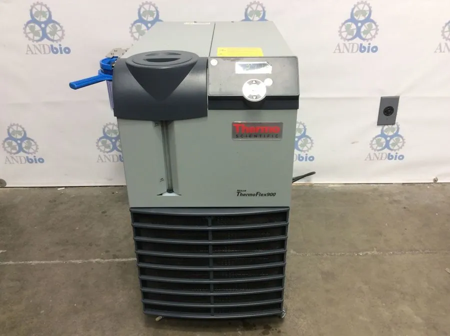 Thermo Fisher Neslab ThermoFlex 900 Recirculating Chiller | Class 3 Used Equipment