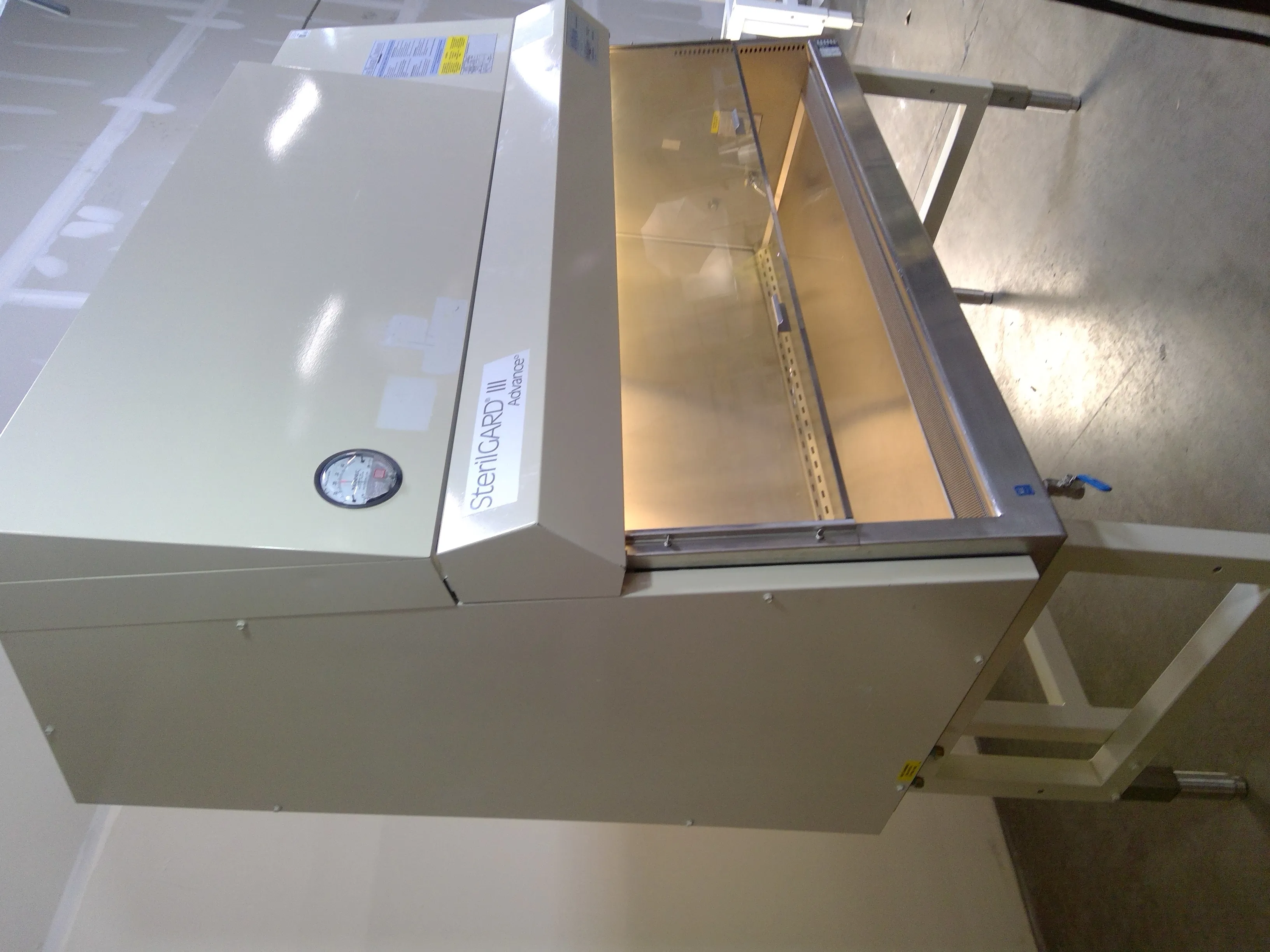 The Baker Company SterilGARD III Advance SG603 Biological Safety Cabinet