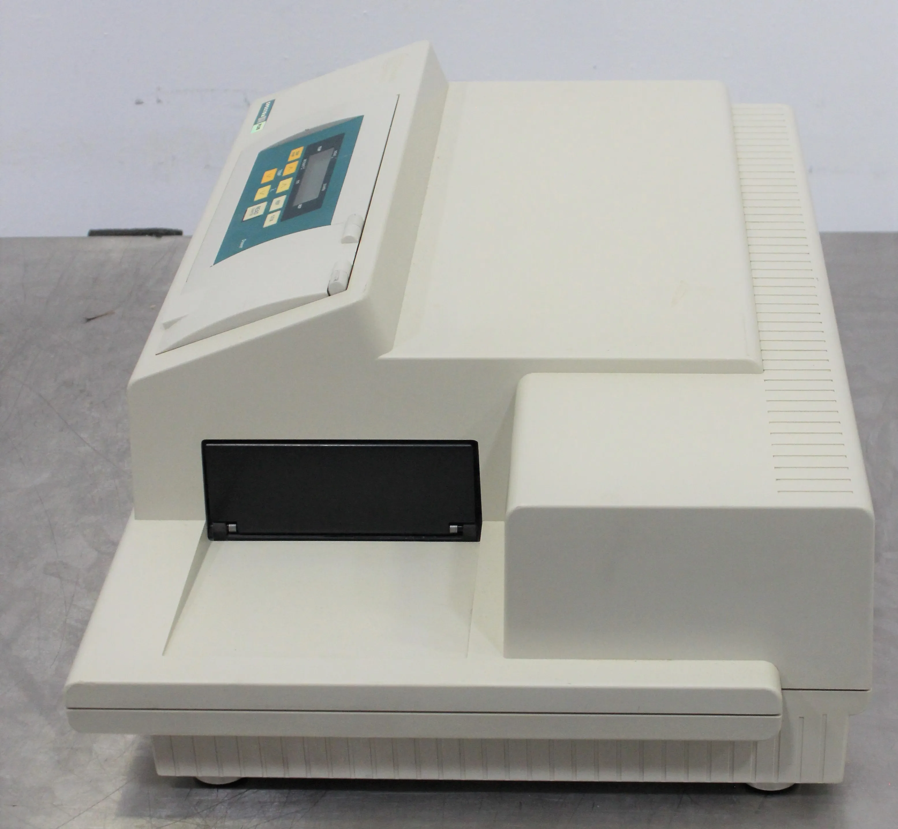 Molecular Devices SpectraMax Plus UV/Vis Spectrophotometer and Microplate Reader