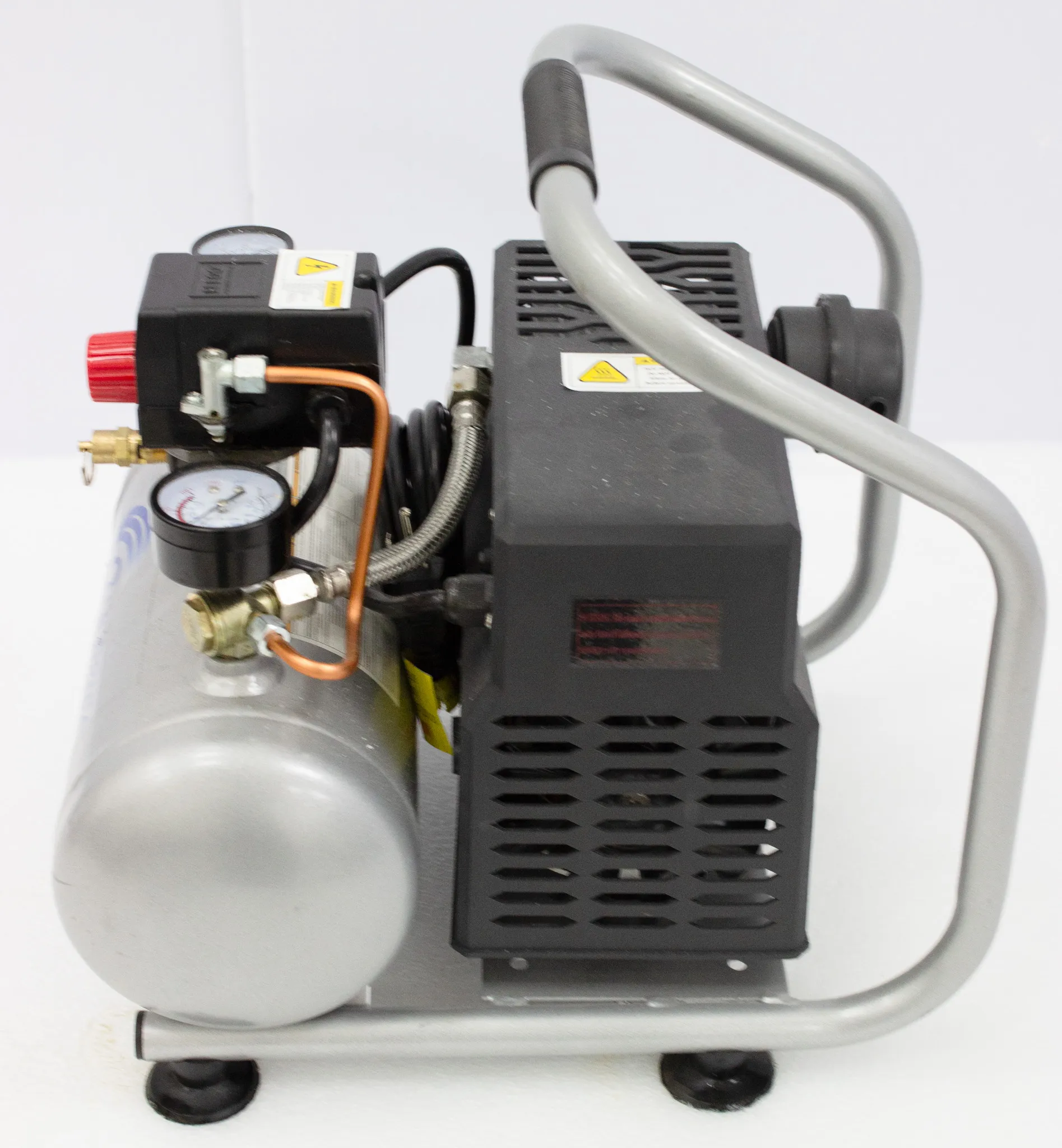 Alifornia Air Light and Quiet 1 Gal. 0.6 Hp 115 PSI Steel Tank Electric Portable Air Compressor 1P1060S