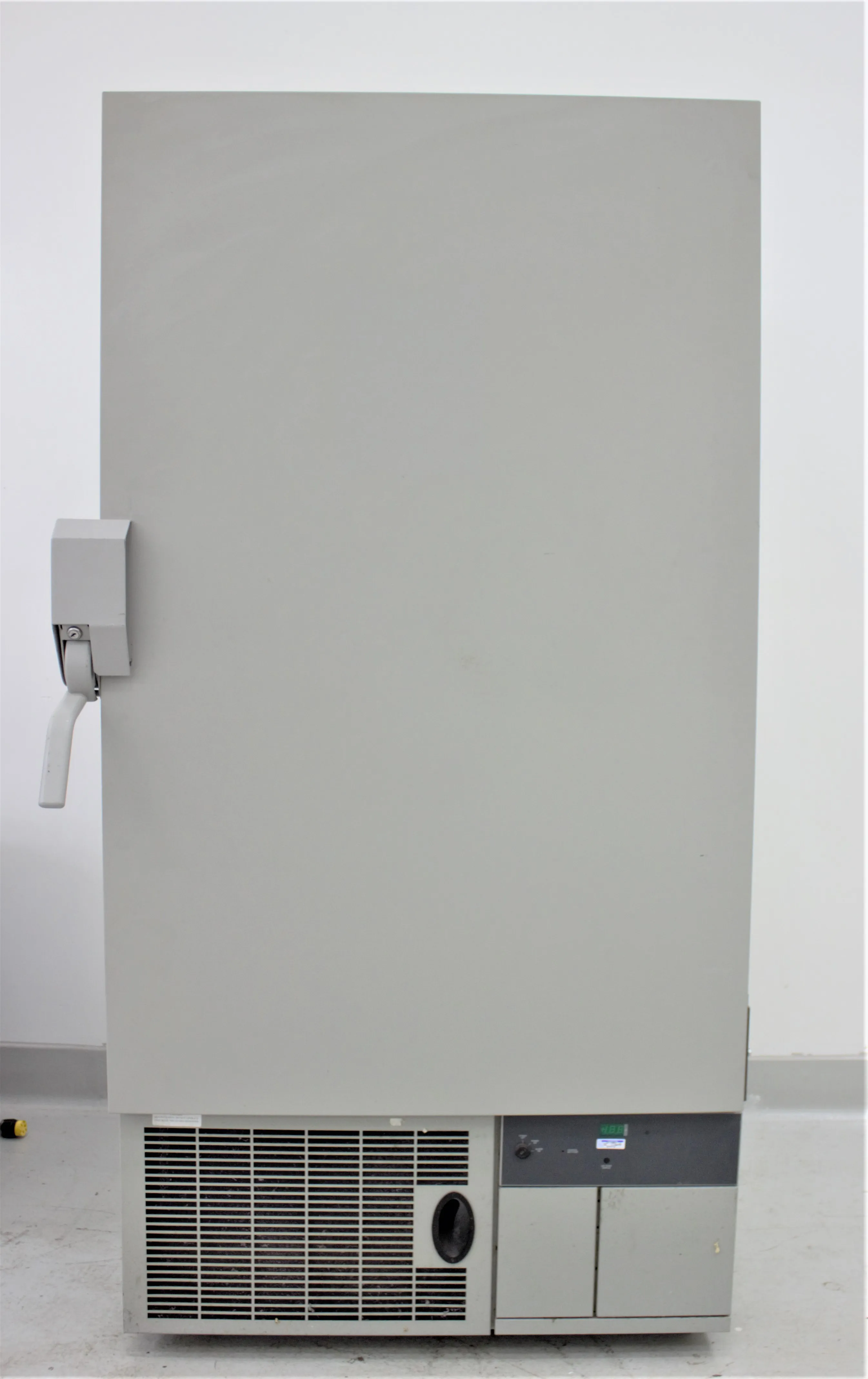 Kendro ULT2186-3-D38 Storage Freezer for Parts - AS-IS Sale