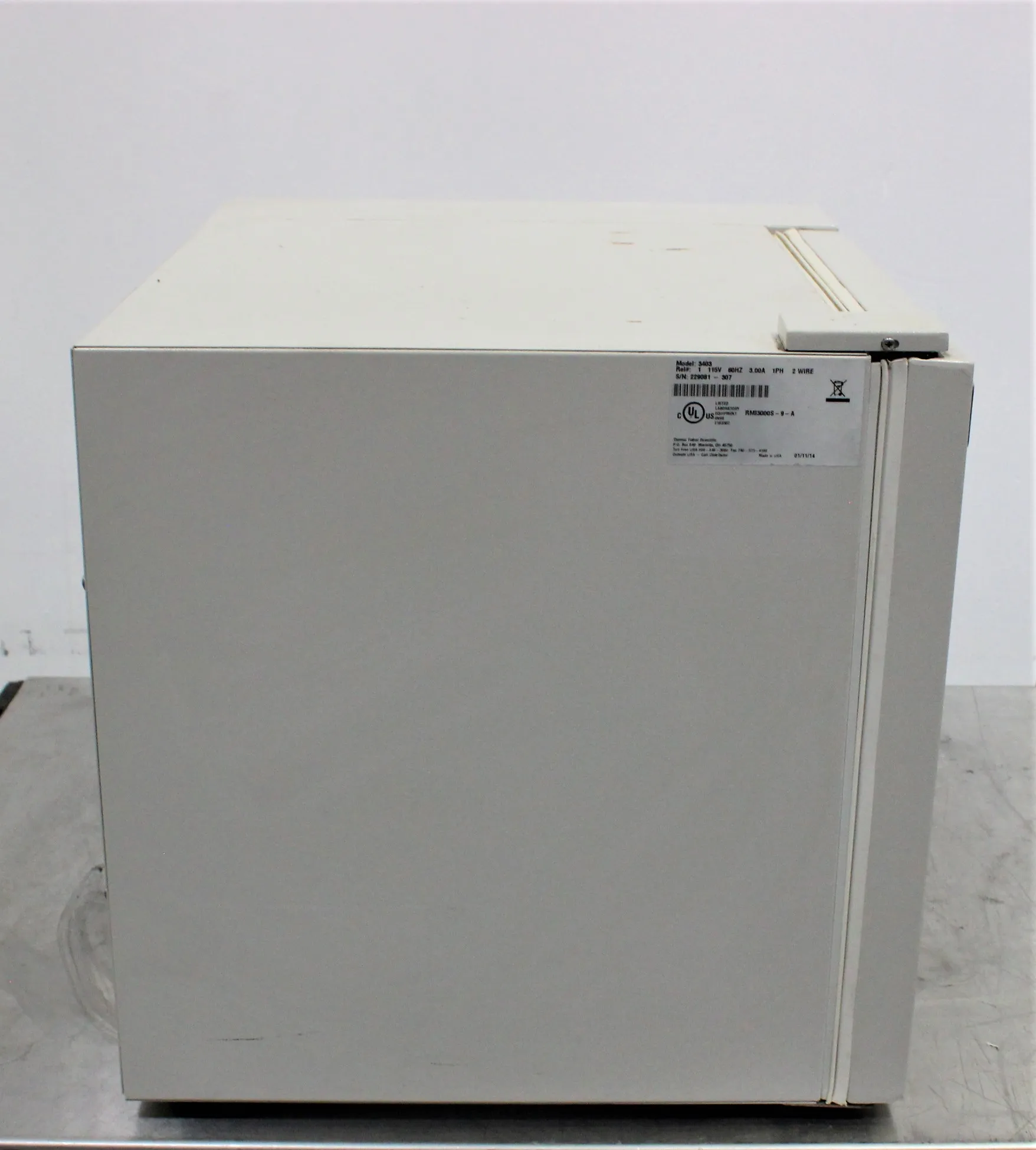 Thermo Scientific Midi 40 CO2 Incubator Model 3403