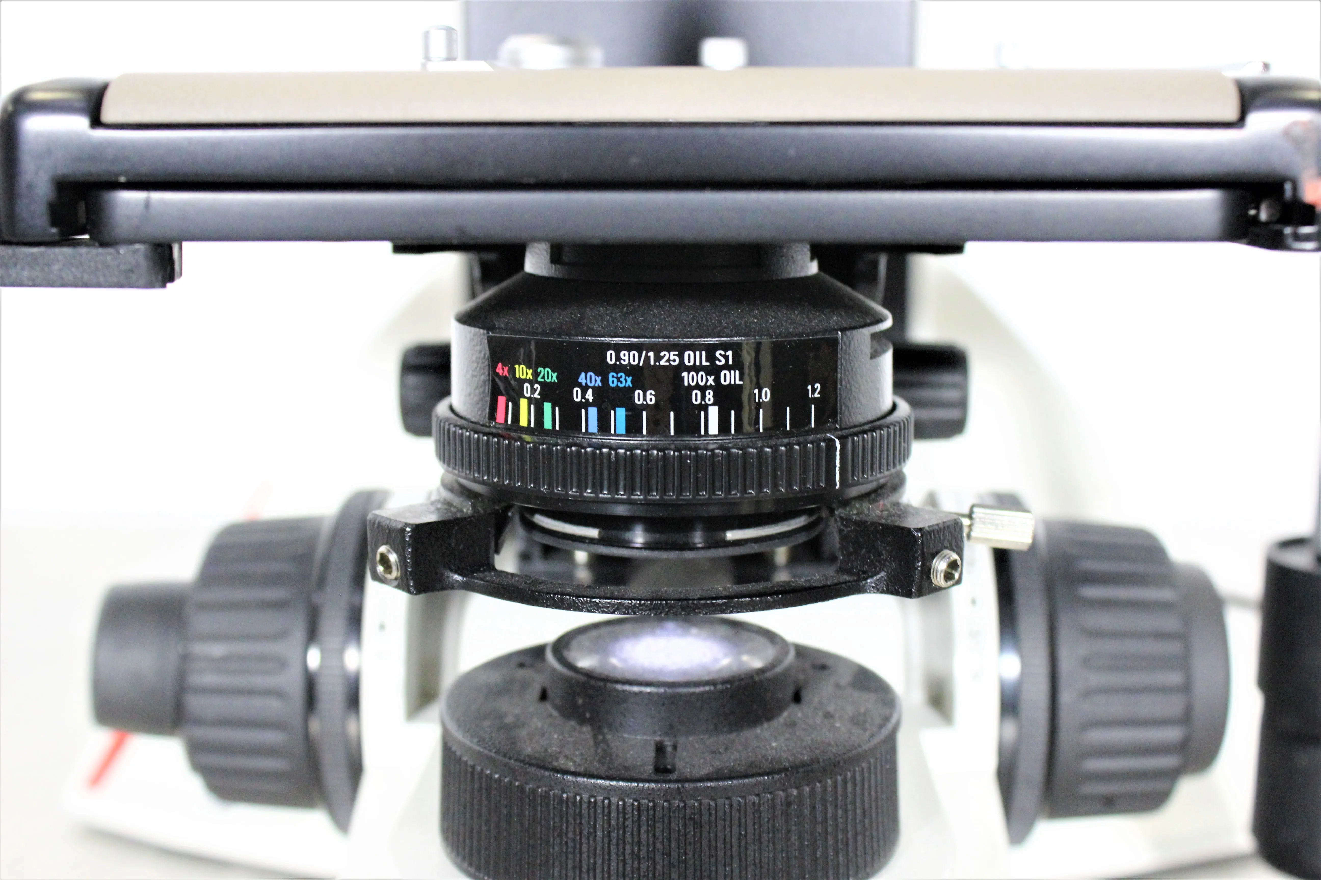 LEICA DM2000 LED Microscope - Certified for In-Vitro Diagnostics (IVD)