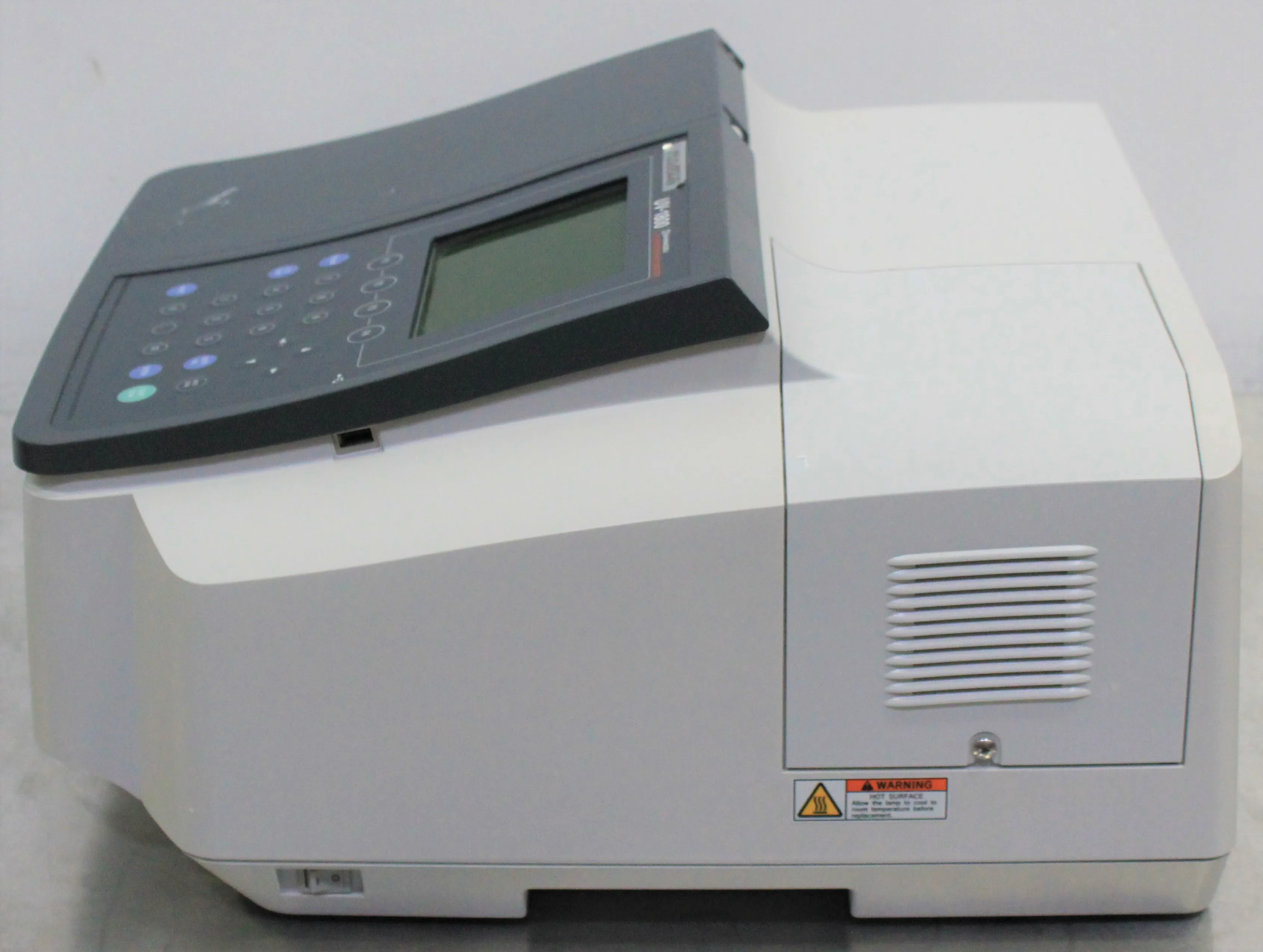 Shimadzu UV-1800 UV-Vis Spectrophotometer