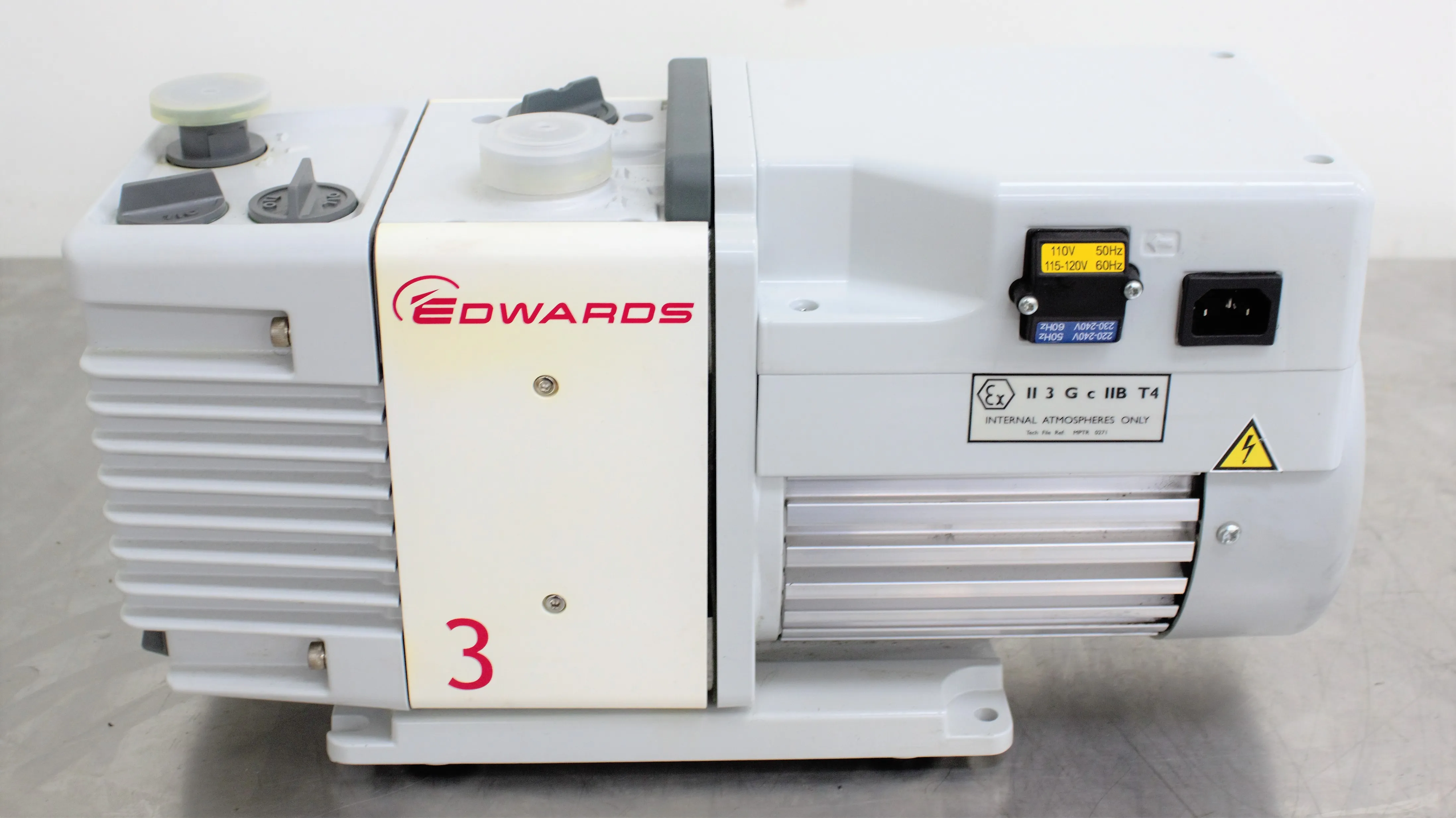 Edwards RV3 Rotary Vane Vacuum Pump Unit Single Phase 120V/220V 50Hz/60Hz