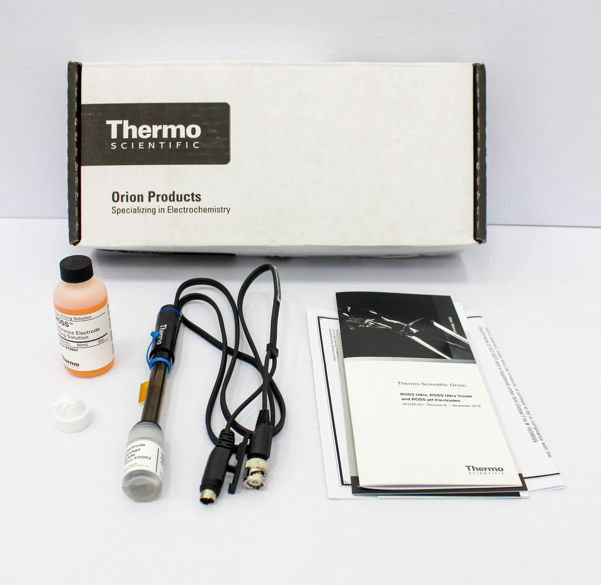 Thermo Scientific Orion 8157BNUMD ROSS Ultra Epoxy pH Triode Combination Electrode with BNC and 8-pin MiniDIN Connector and 1 meter cable