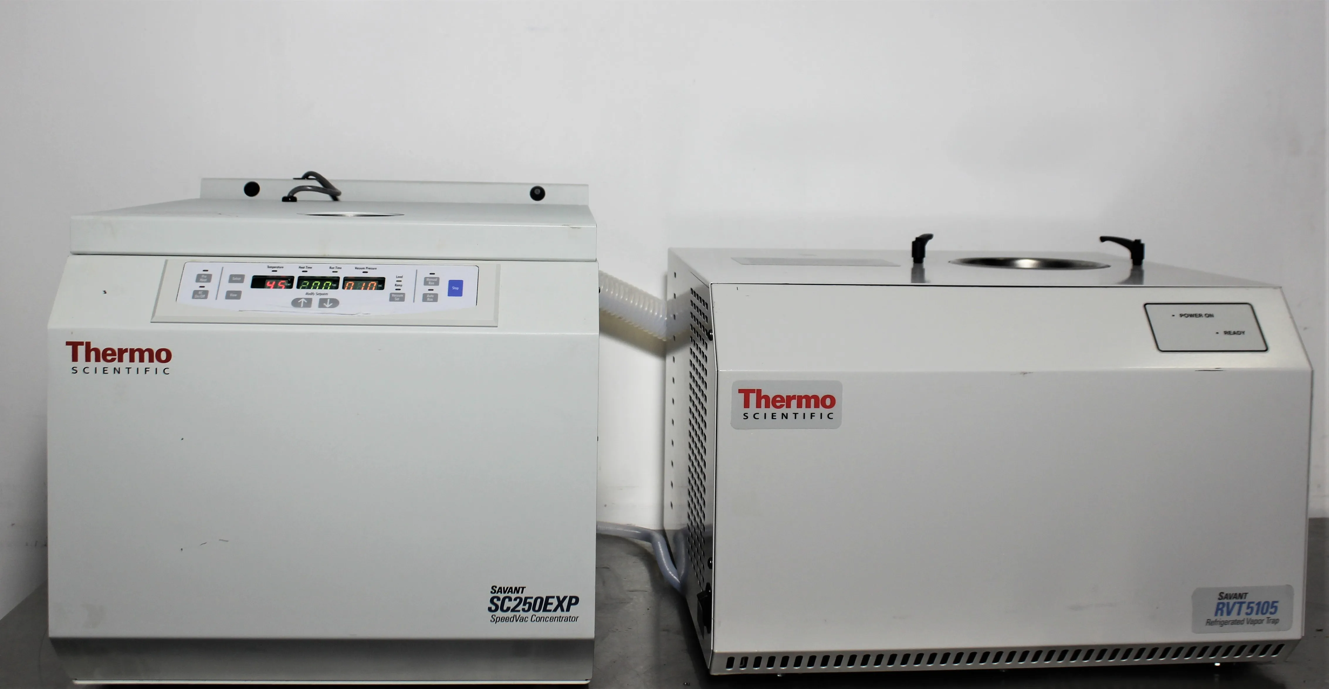 Thermo Scientific Savant SC250EXP-115 SpeedVac Concentrator & RVT5105 Refrigerated Vapor Traps