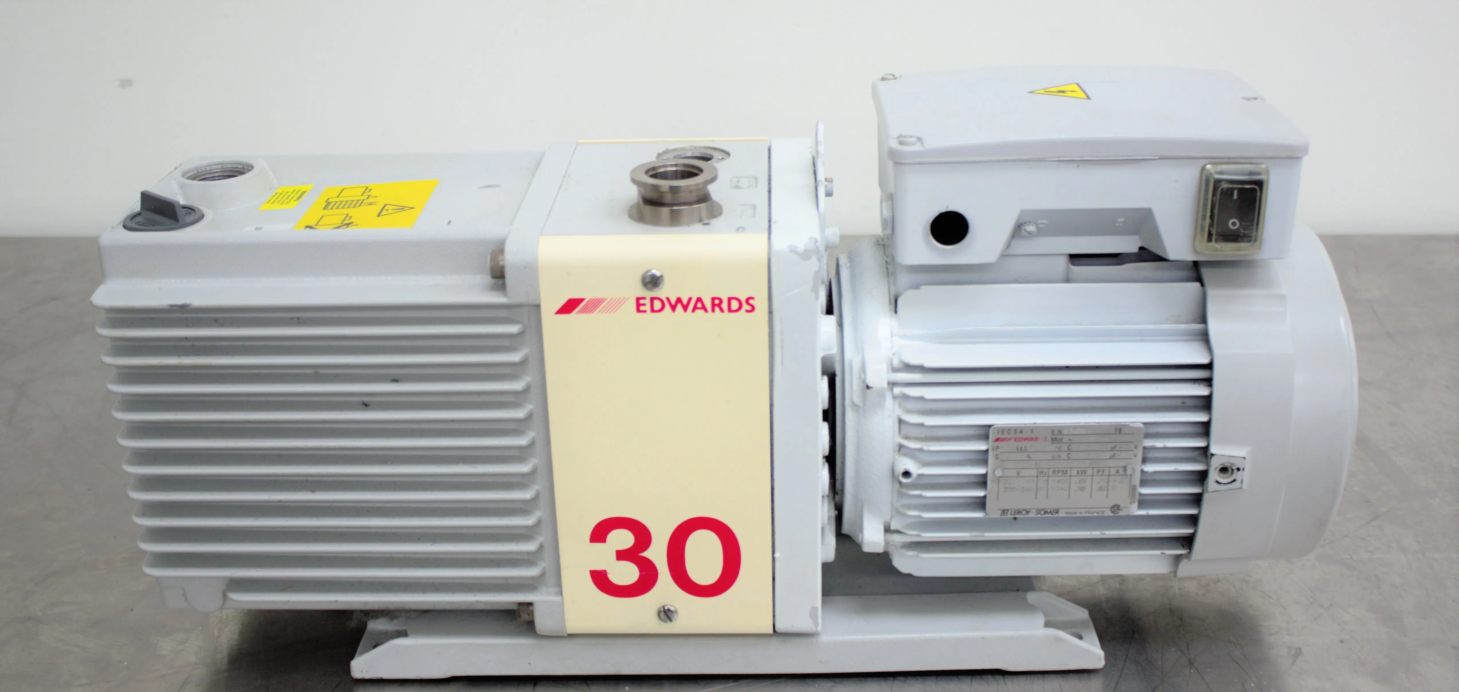 Edwards E2M30 Rotary Vane Vacuum Pump 220V 50Hz/60Hz