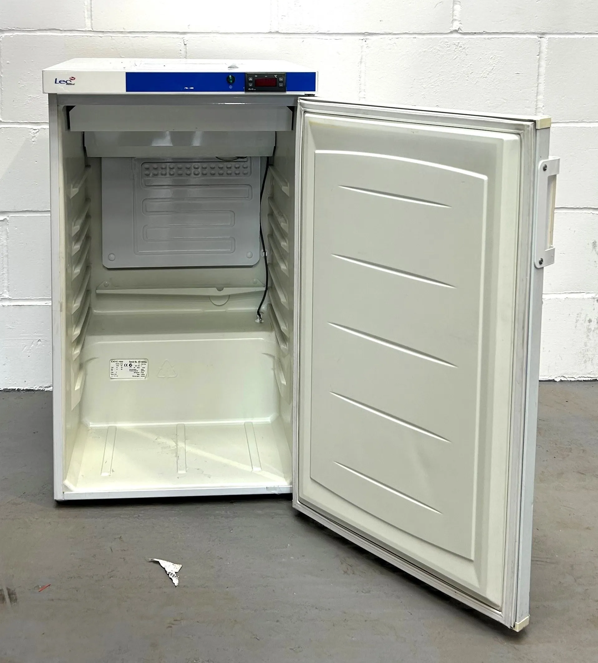 LEC Medical Pharmacy Under Bench Fridge PE502