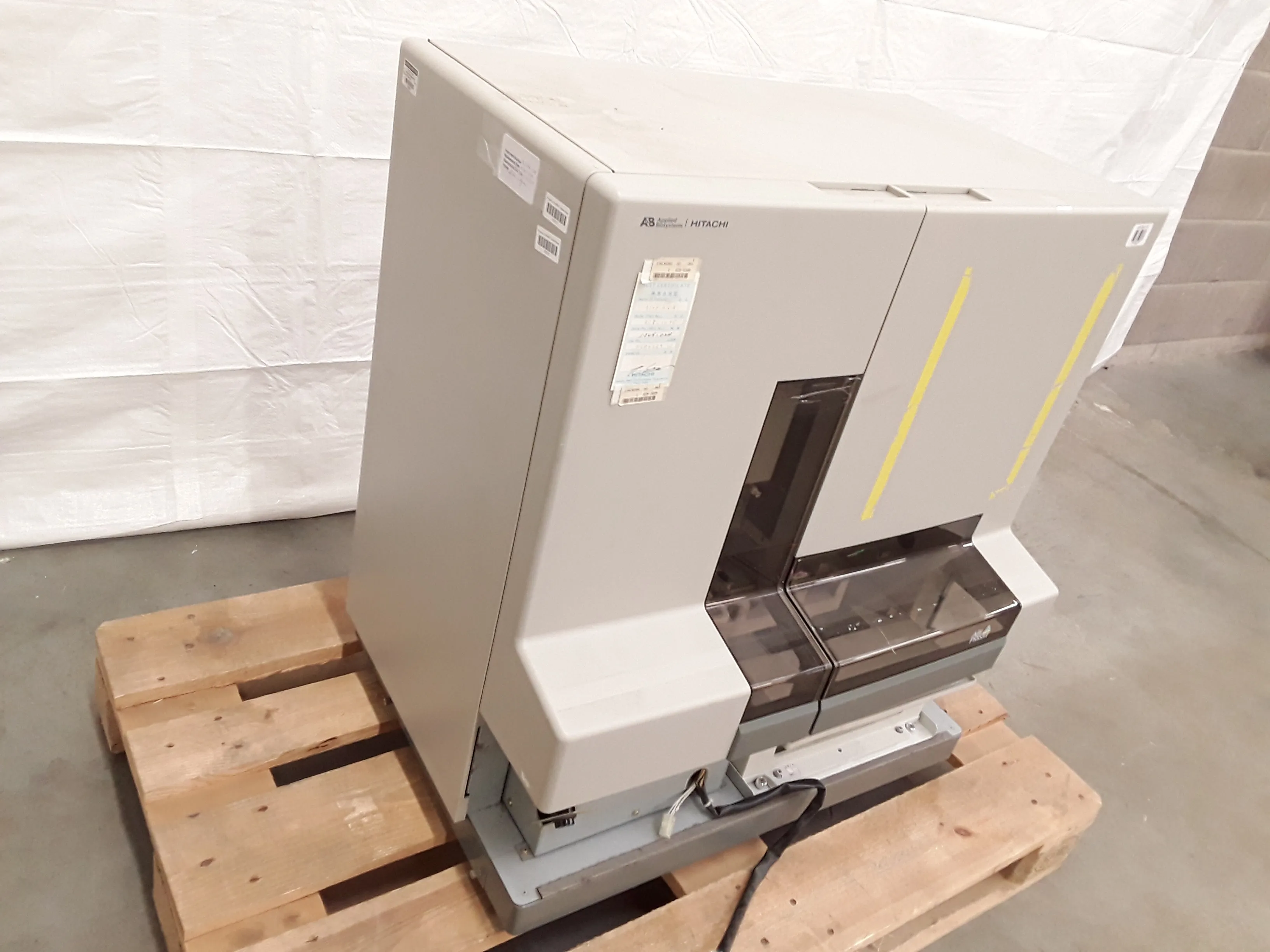 Applied Biosystems 3100 Genetic Analyzer FOR PARTS