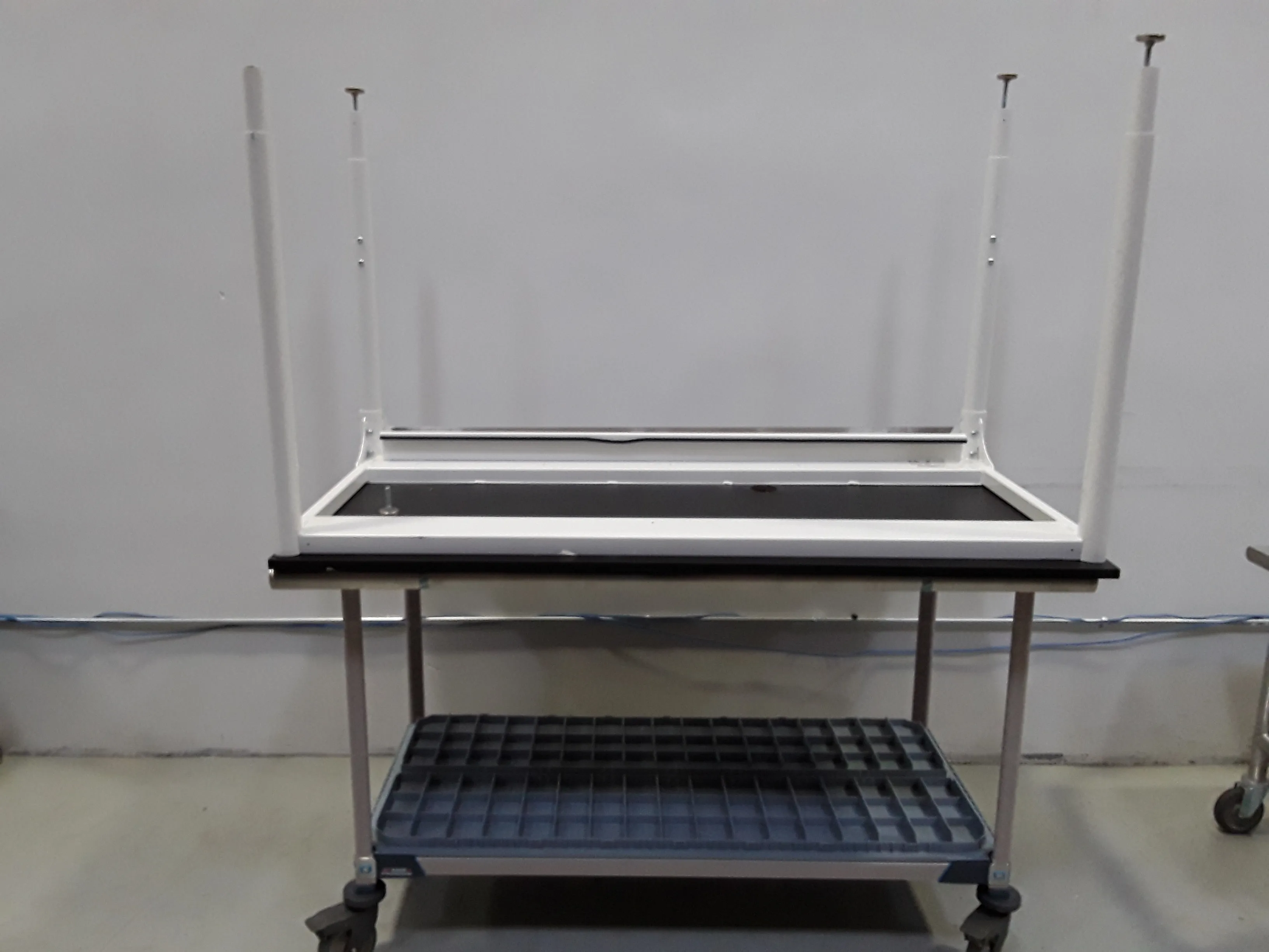 Used Metro Max Antimicrobial Lab Bench - REUZEit West Coast US - R