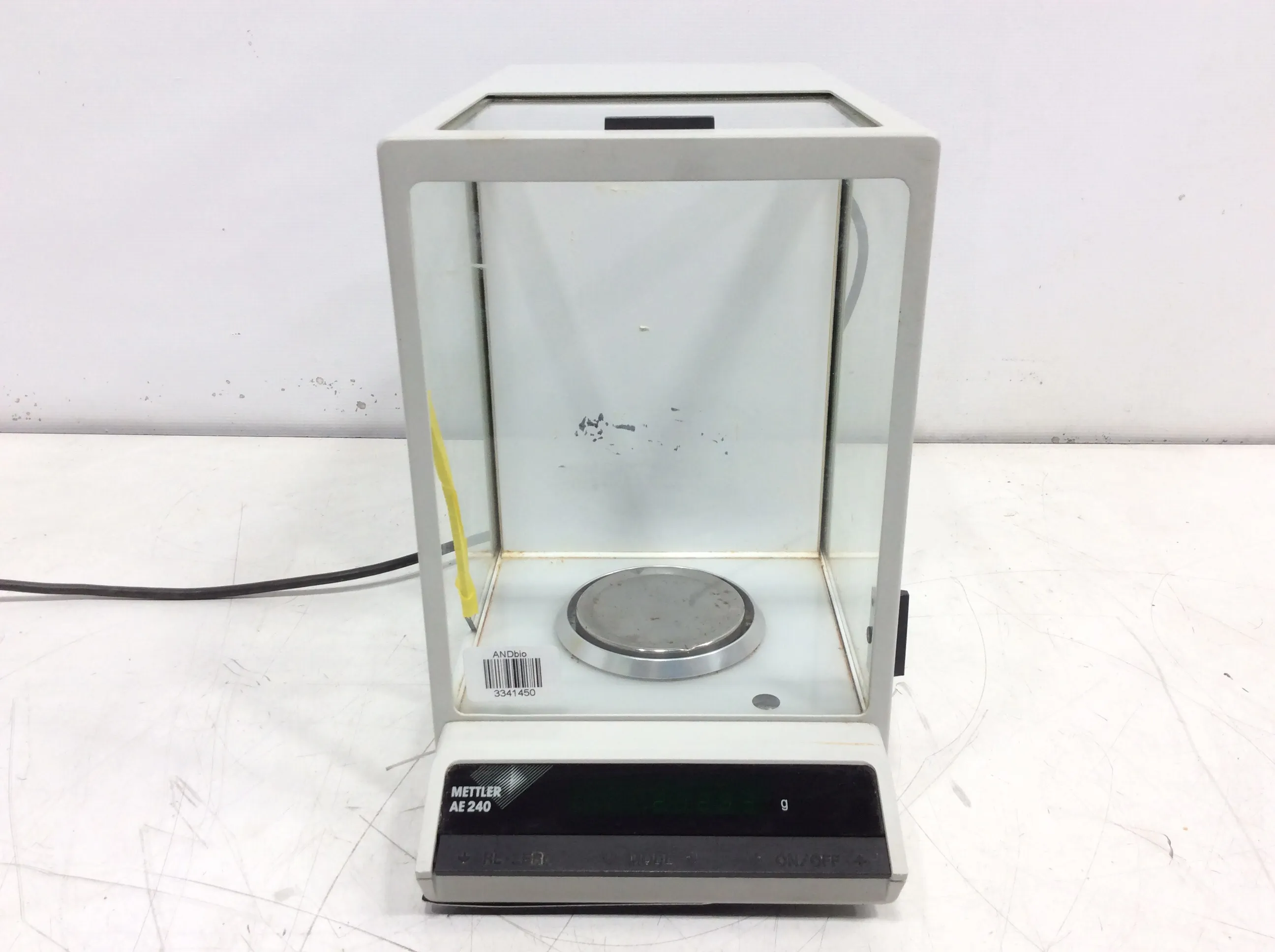 Mettler Toledo AE240 Analytical Balance