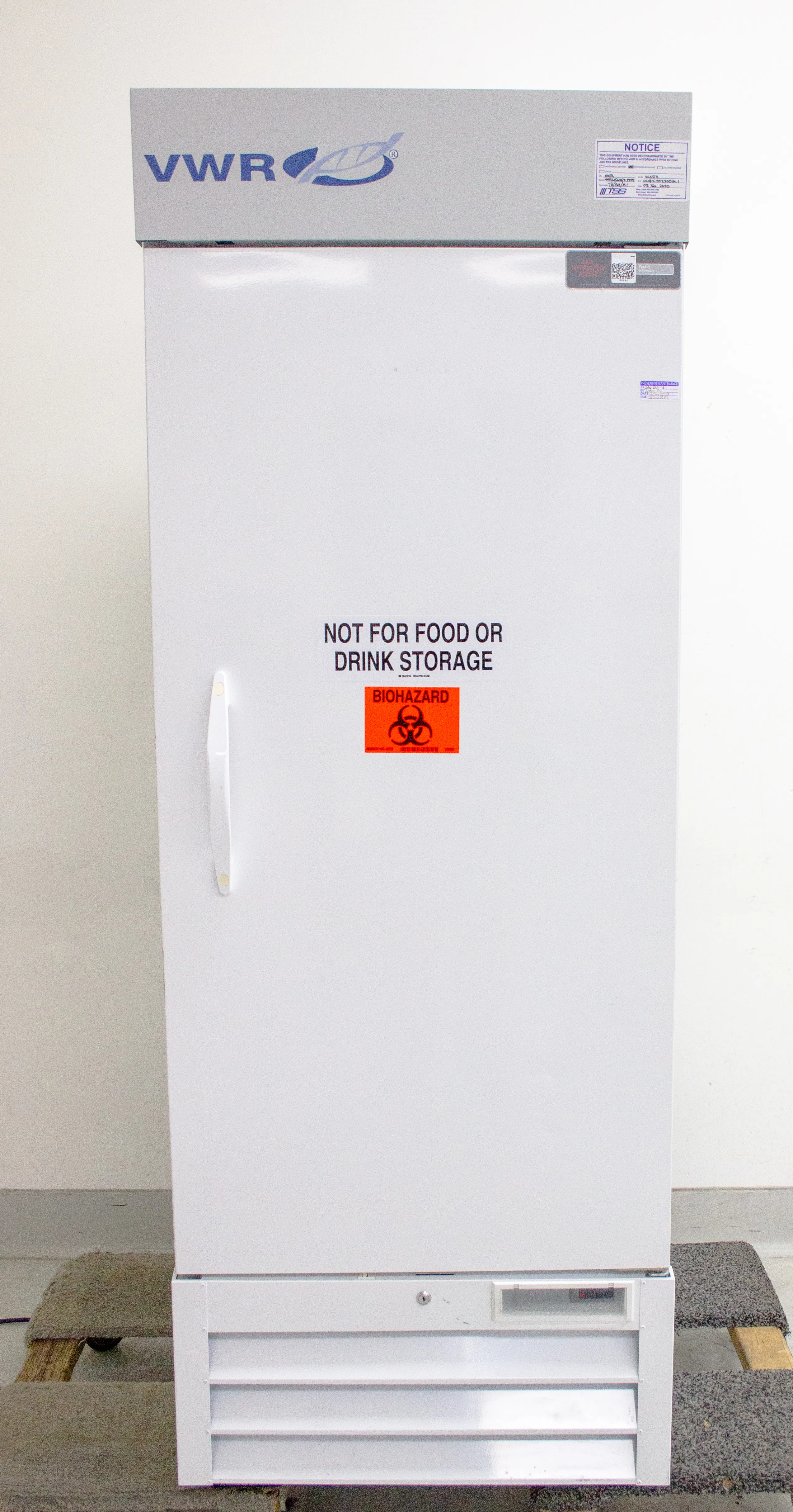 VWR Standard Solid Door Laboratory Refrigerator SLV-26