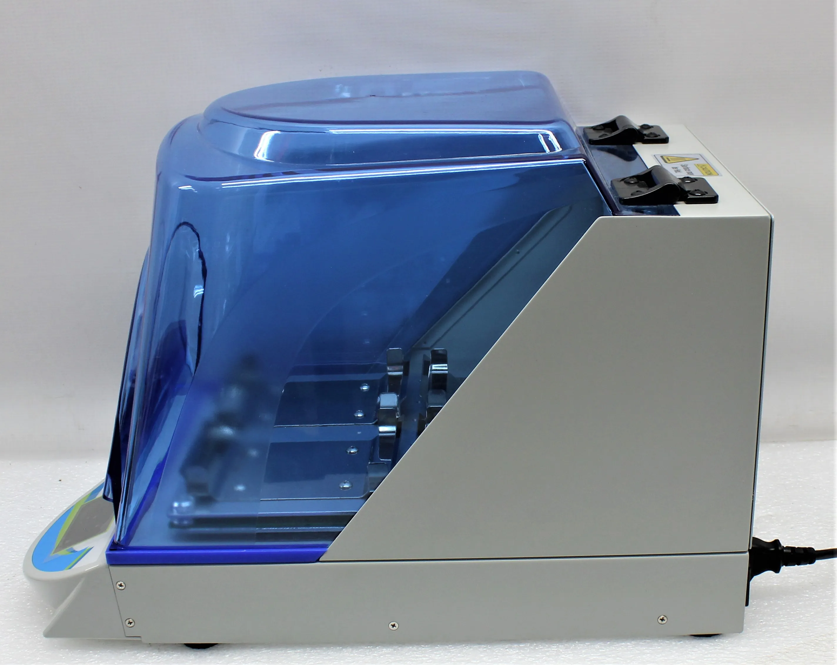 Benchmark Scientific Incu-Shaker Mini Laboratory Shaking Incubator