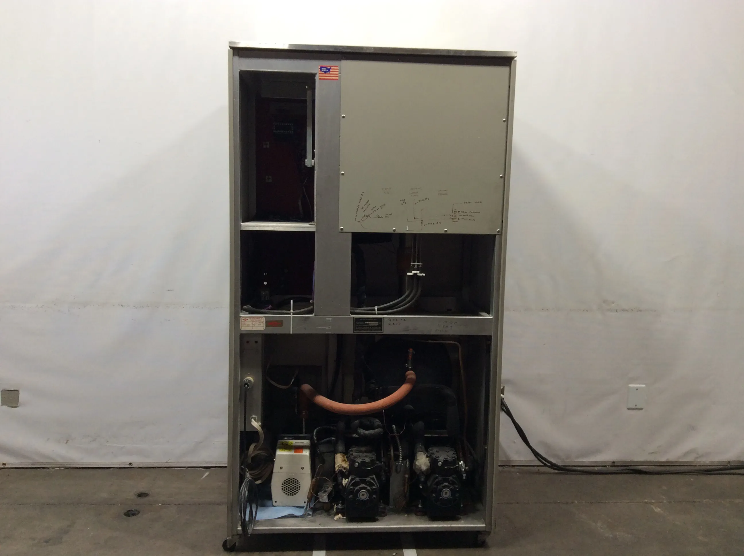 Virtis Genesis 12 LL Lyopholizer Freeze Dryer w/ Vacuum Pump