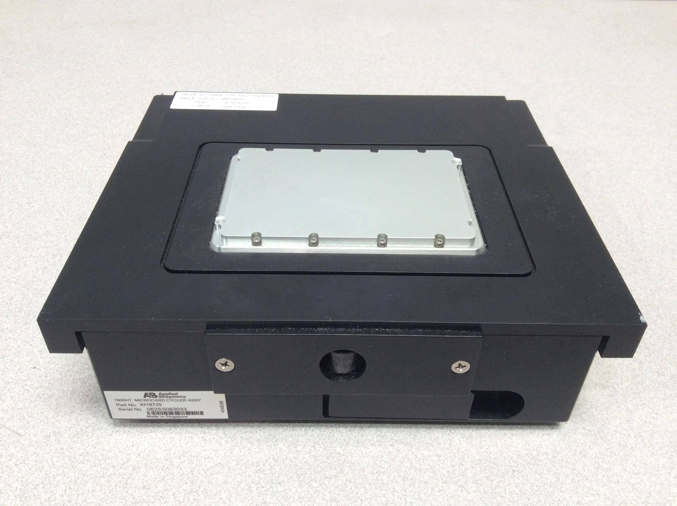 Applied Biosystems 7900HT Microcard Cycler Assembly Block