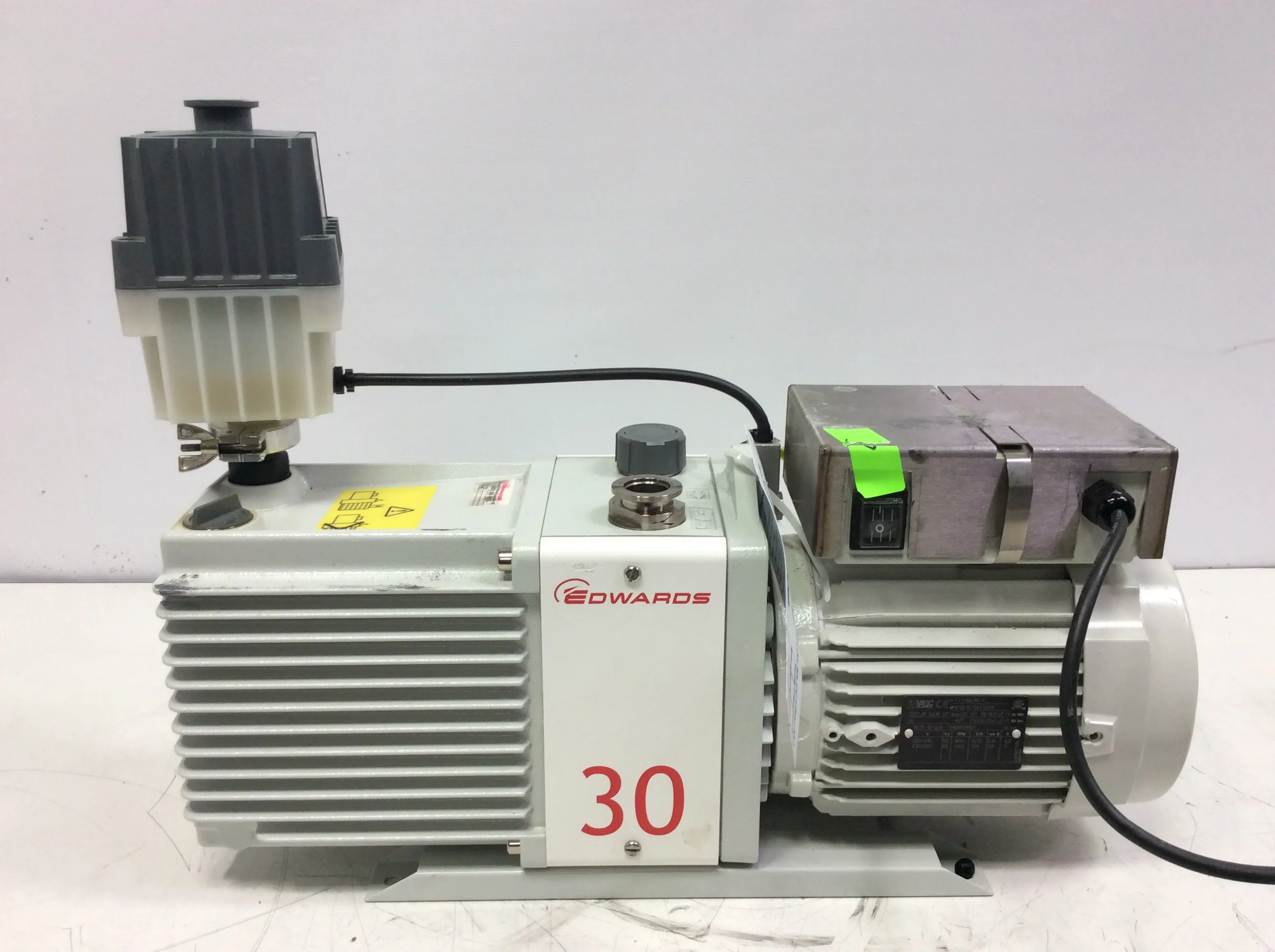 Edwards E2M30 Vacuum Pump