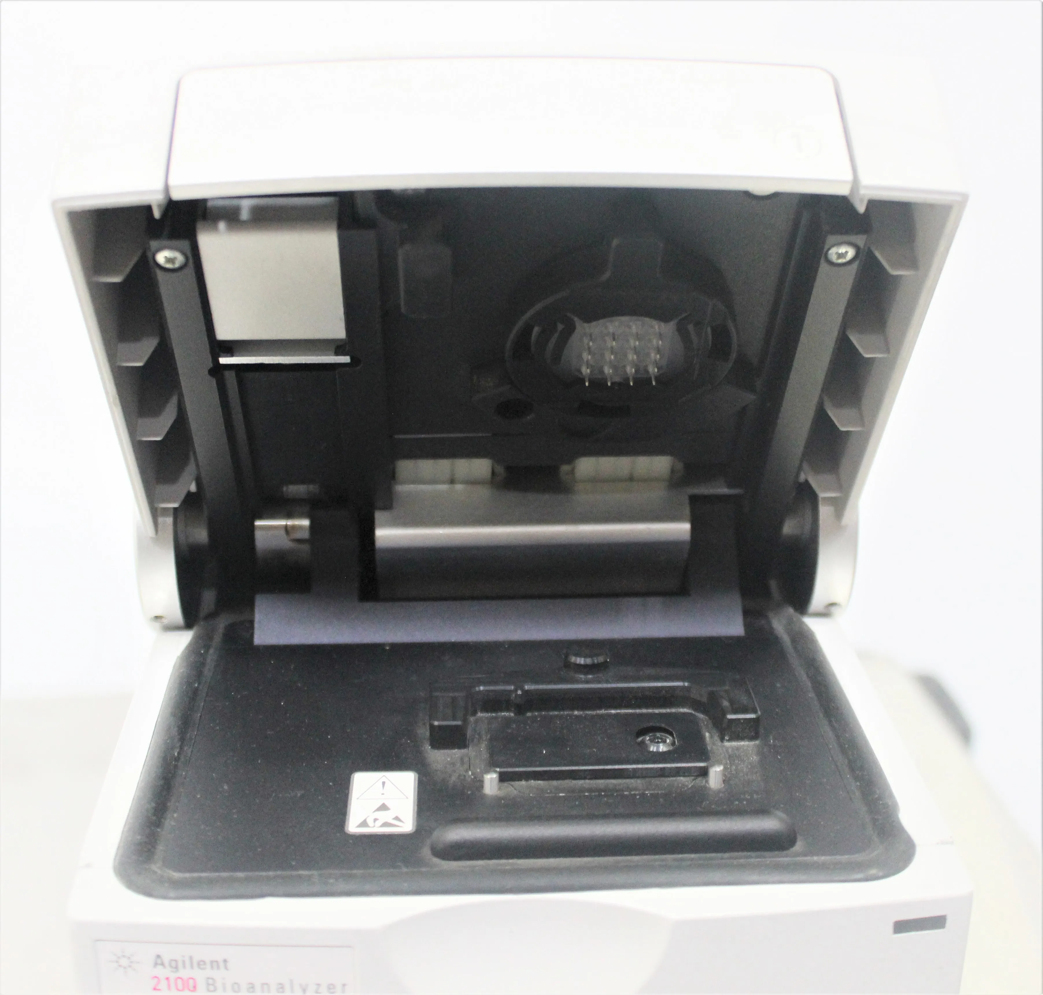 Agilent G2938A 2100 Bioanalyzer DNA Chip Reader