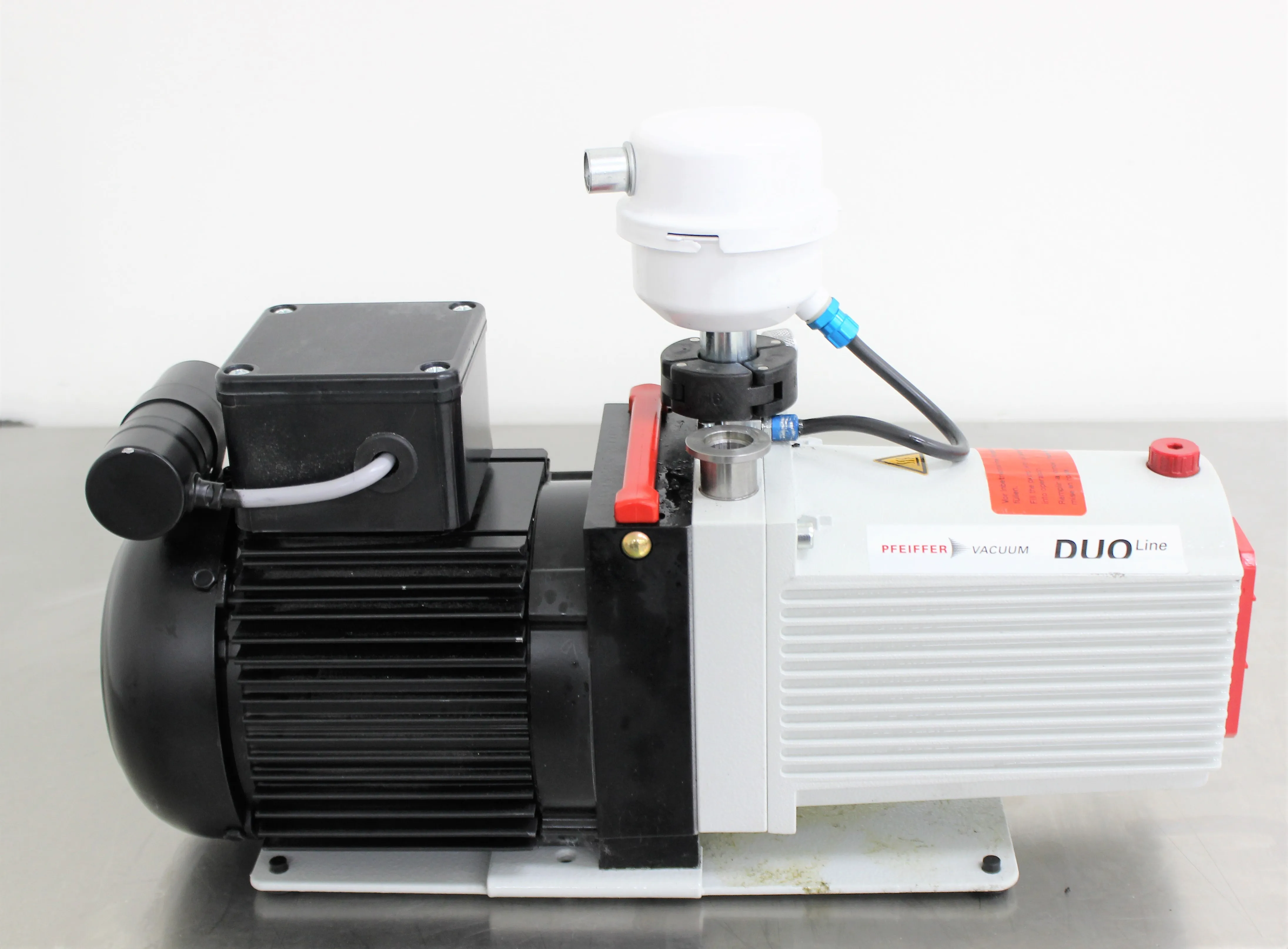 Pfeiffer DUO 11 M Vacuum Pump