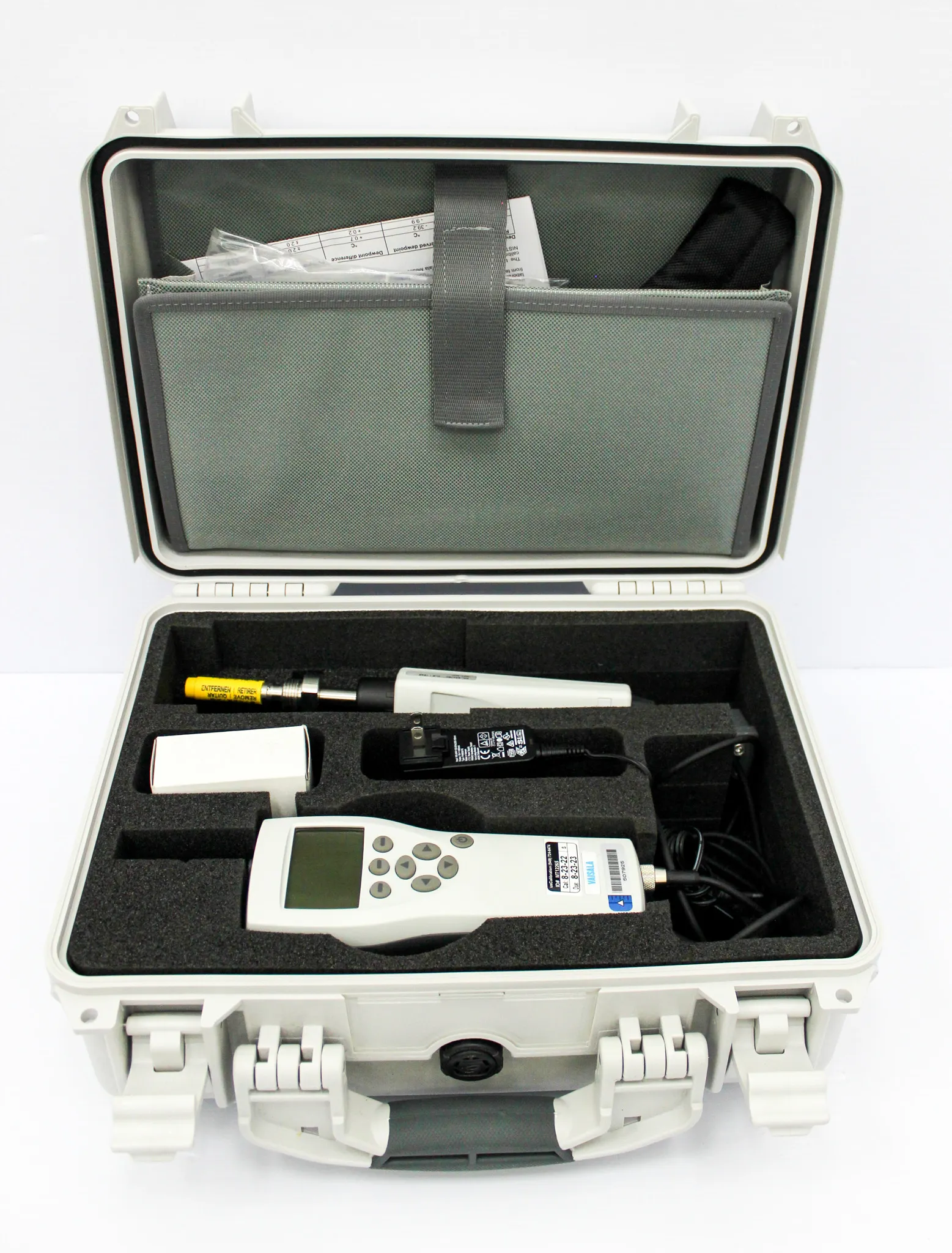 Vaisala DM70 Handheld Dewpoint Meter with Probe and USB Cable