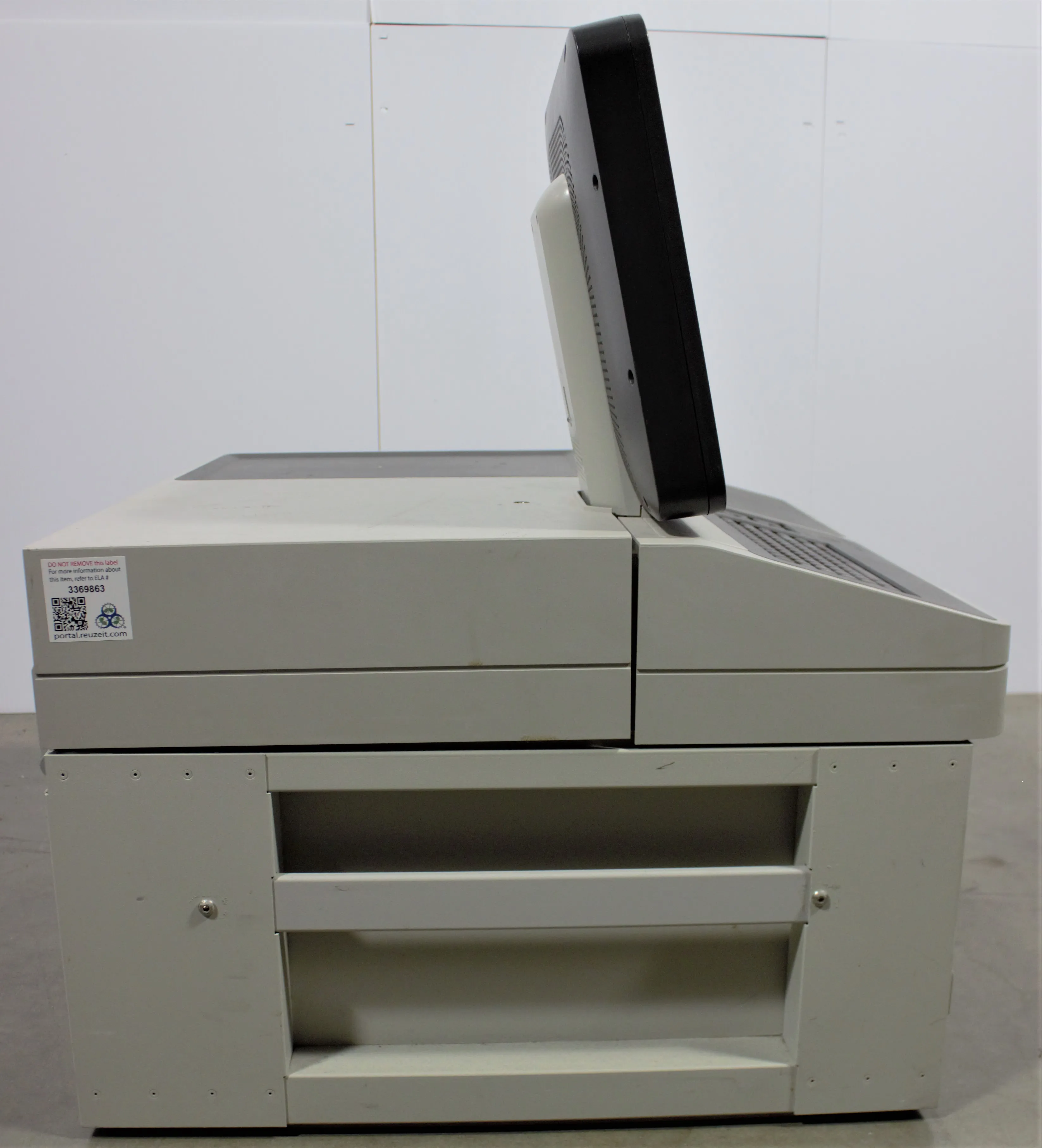 OMNI Quarter Height Drug Storage Cabinet XT Automated Dispensing System