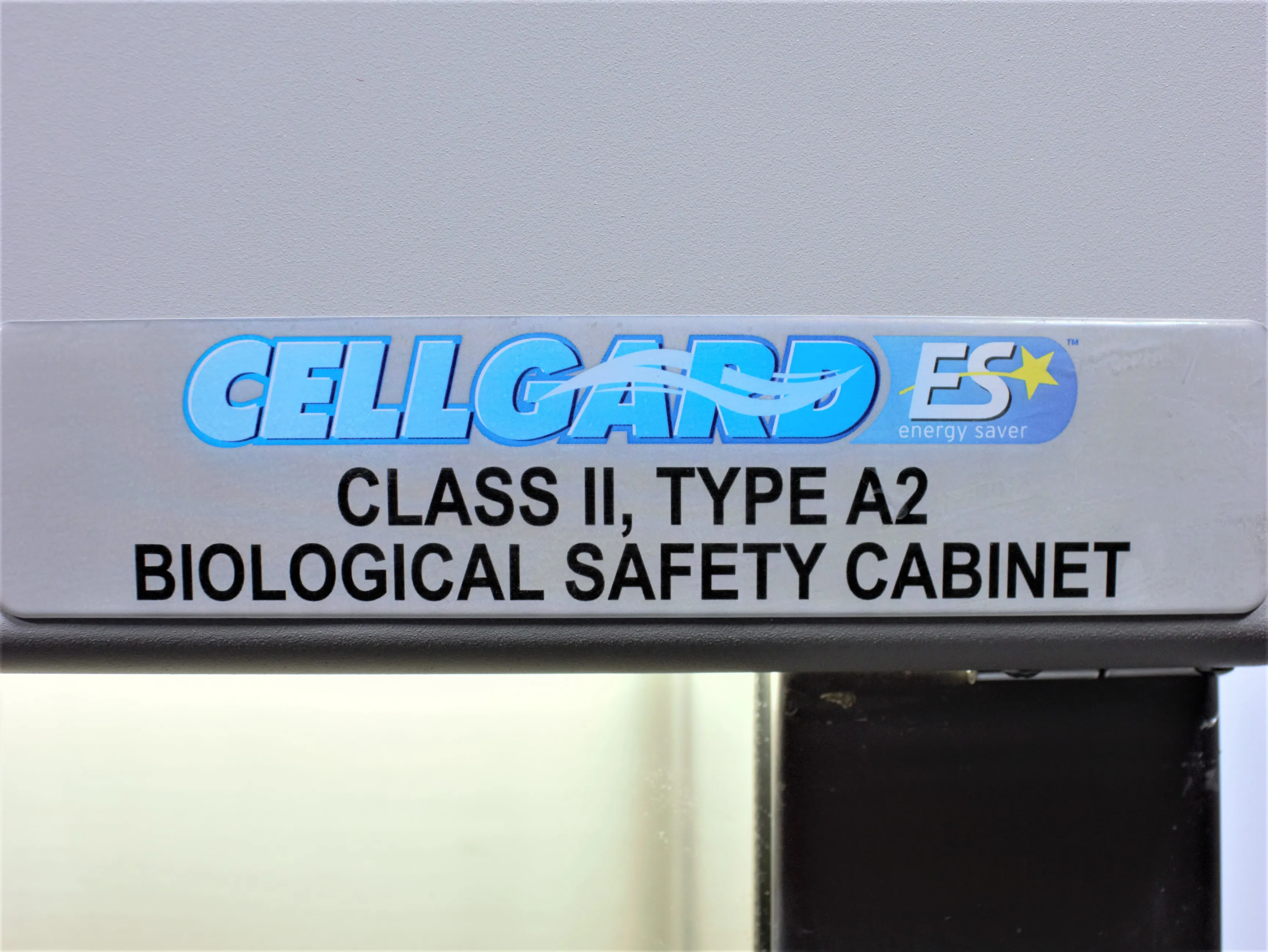 Nuaire NU-475 Cellgard ES Class II Type A2 Biosafety Cabinet