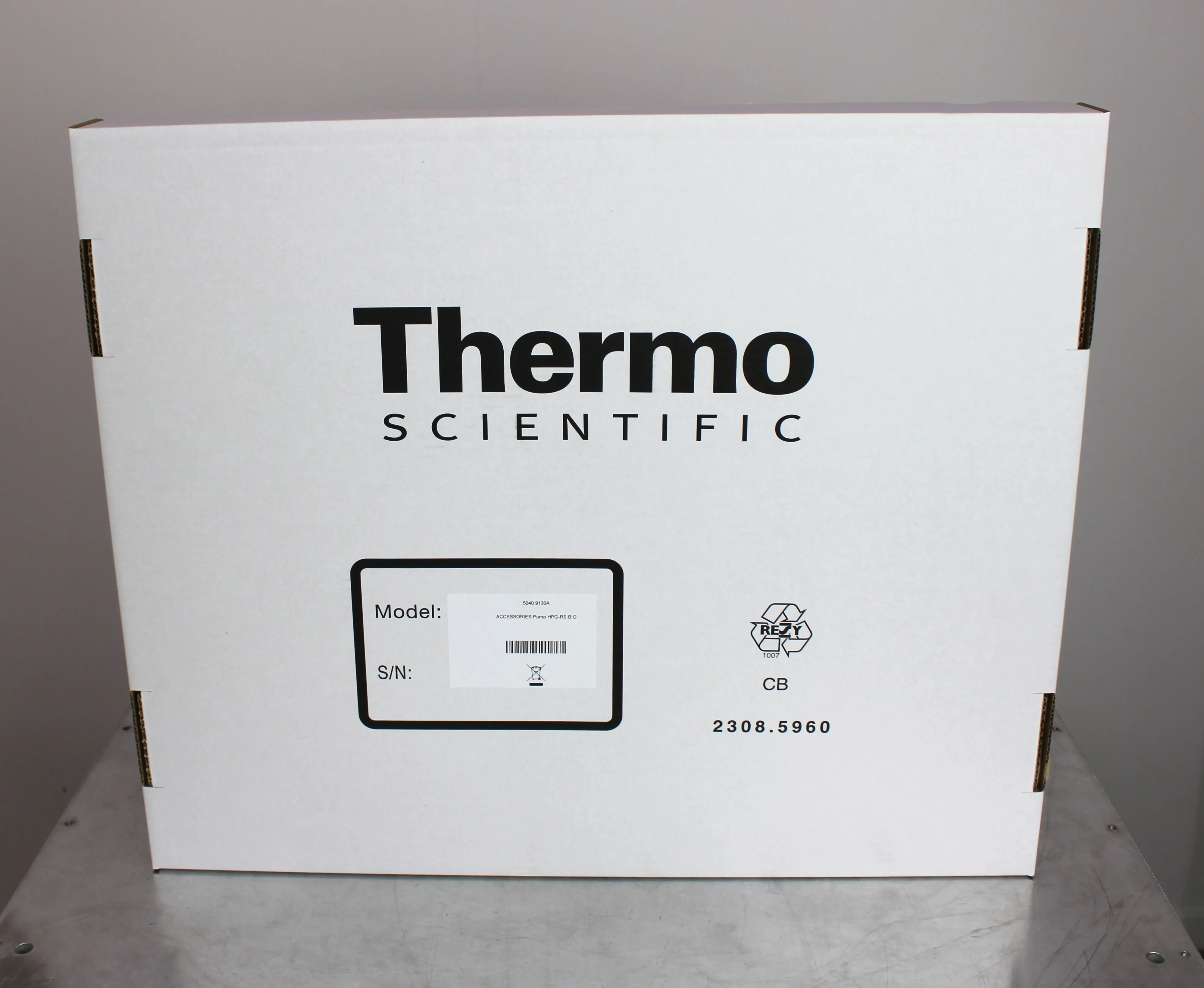 Thermo Scientific Dionex UltiMate 3000 HPG-3400RS Pump 5040.0046 + Accessories 5040.9130A