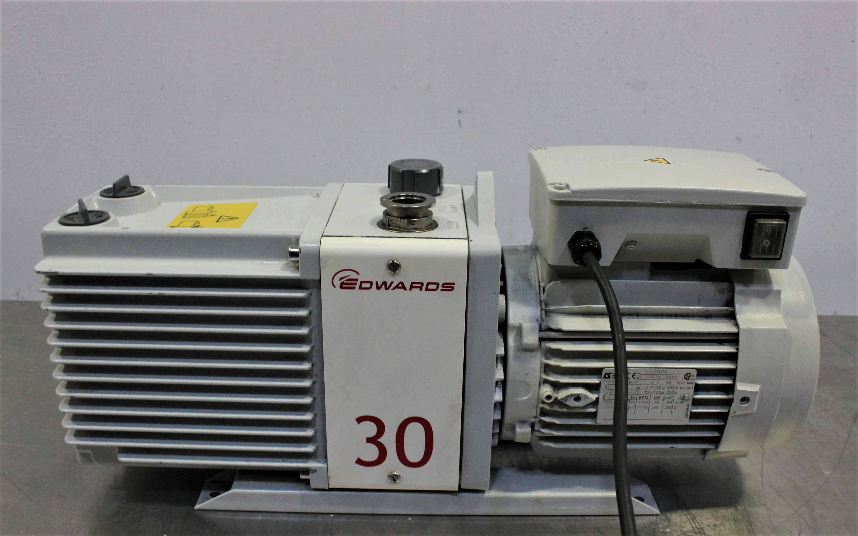 Edwards 30 Vacuum Pump E2M30