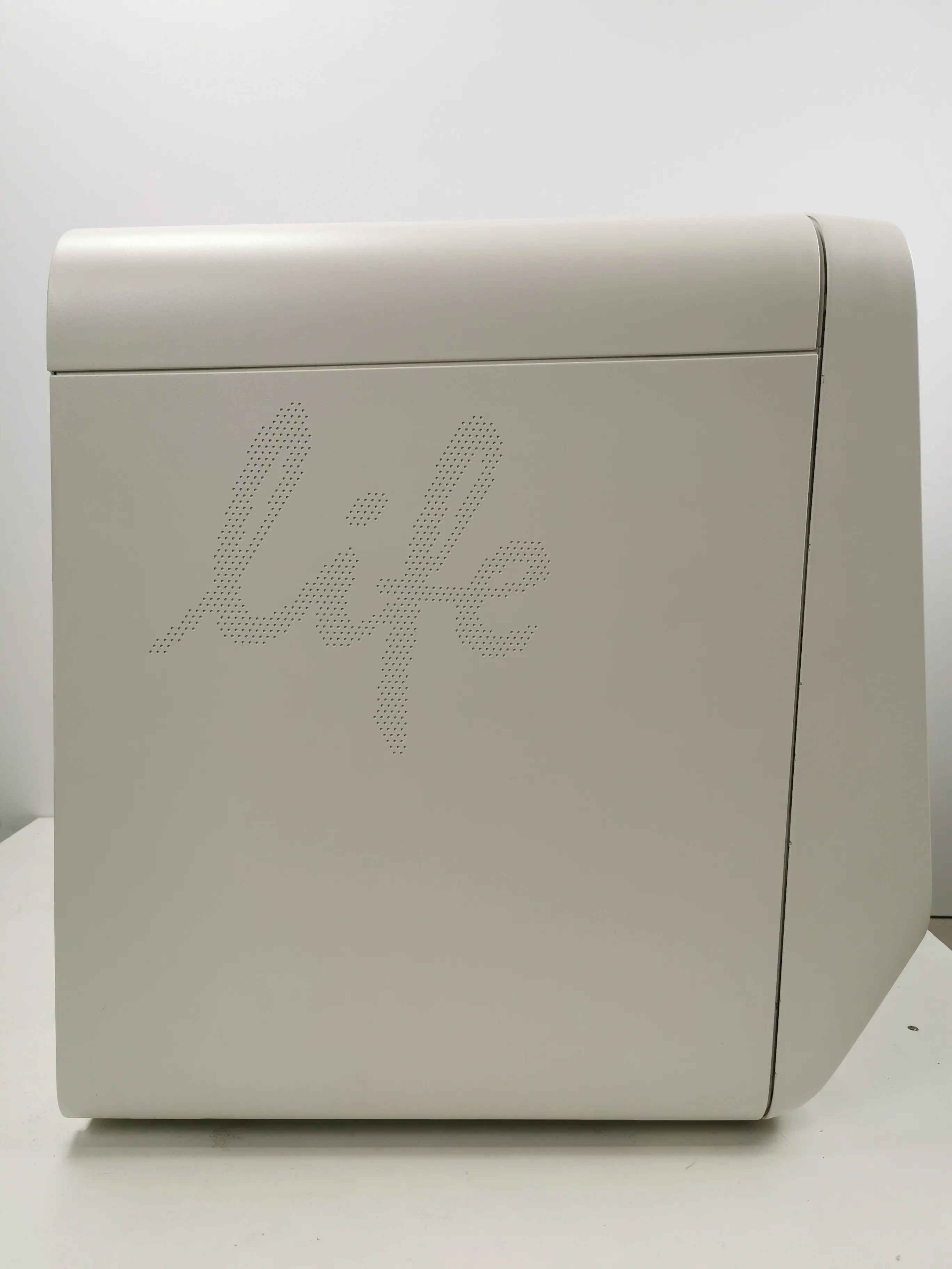 Used Real-Time PCR System for Broad Real-Time PCR-Based Applications - Applied Biosystems QuantStudio 7 Flex Real-Time PCR System, 96-well